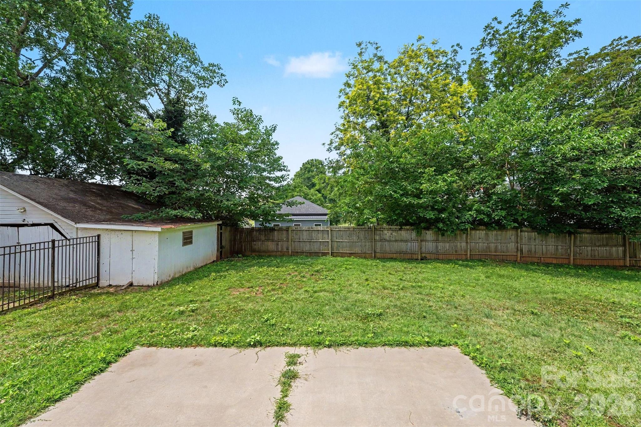 95 Central Avenue — China Grove