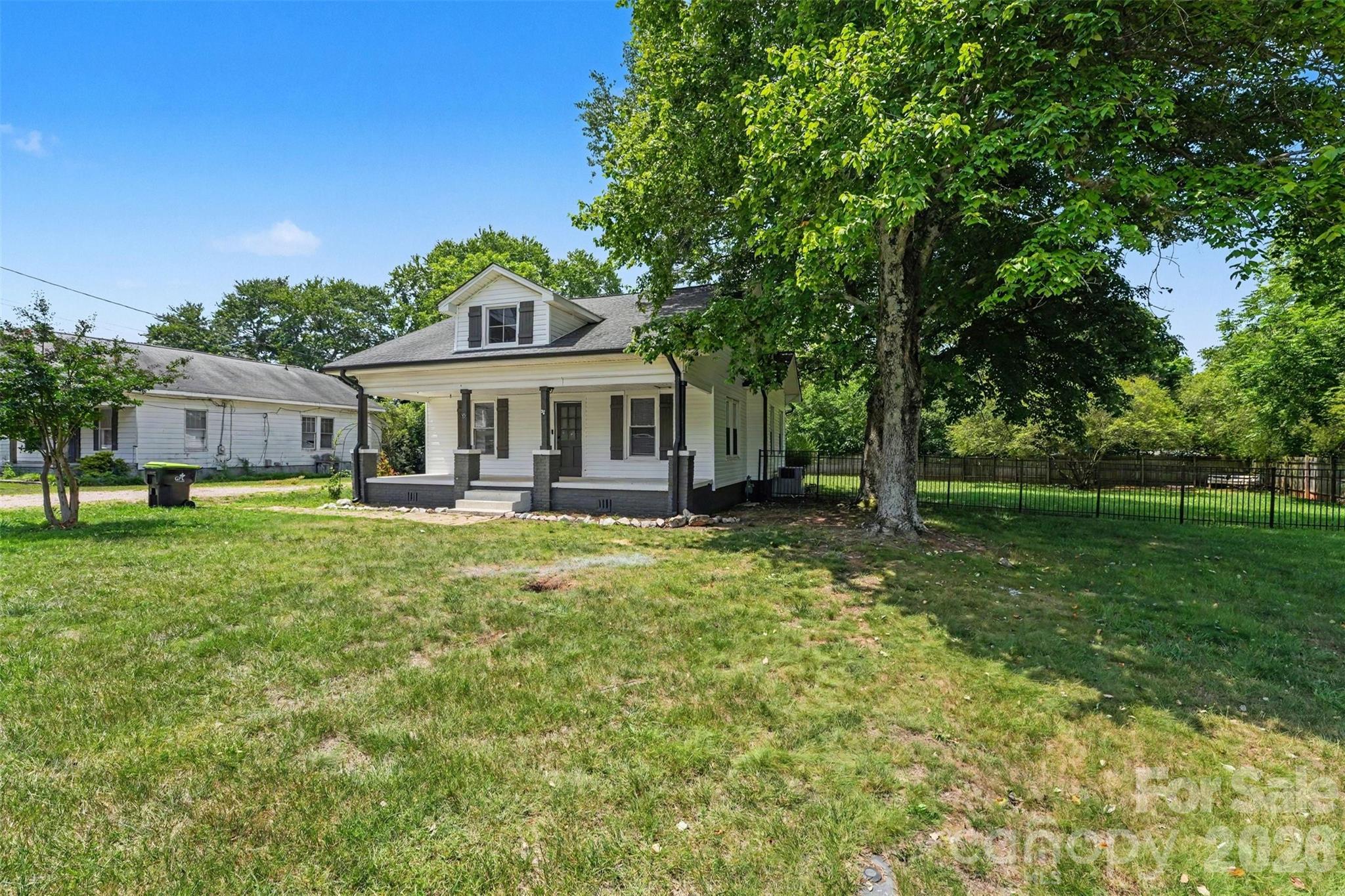 95 Central Avenue — China Grove
