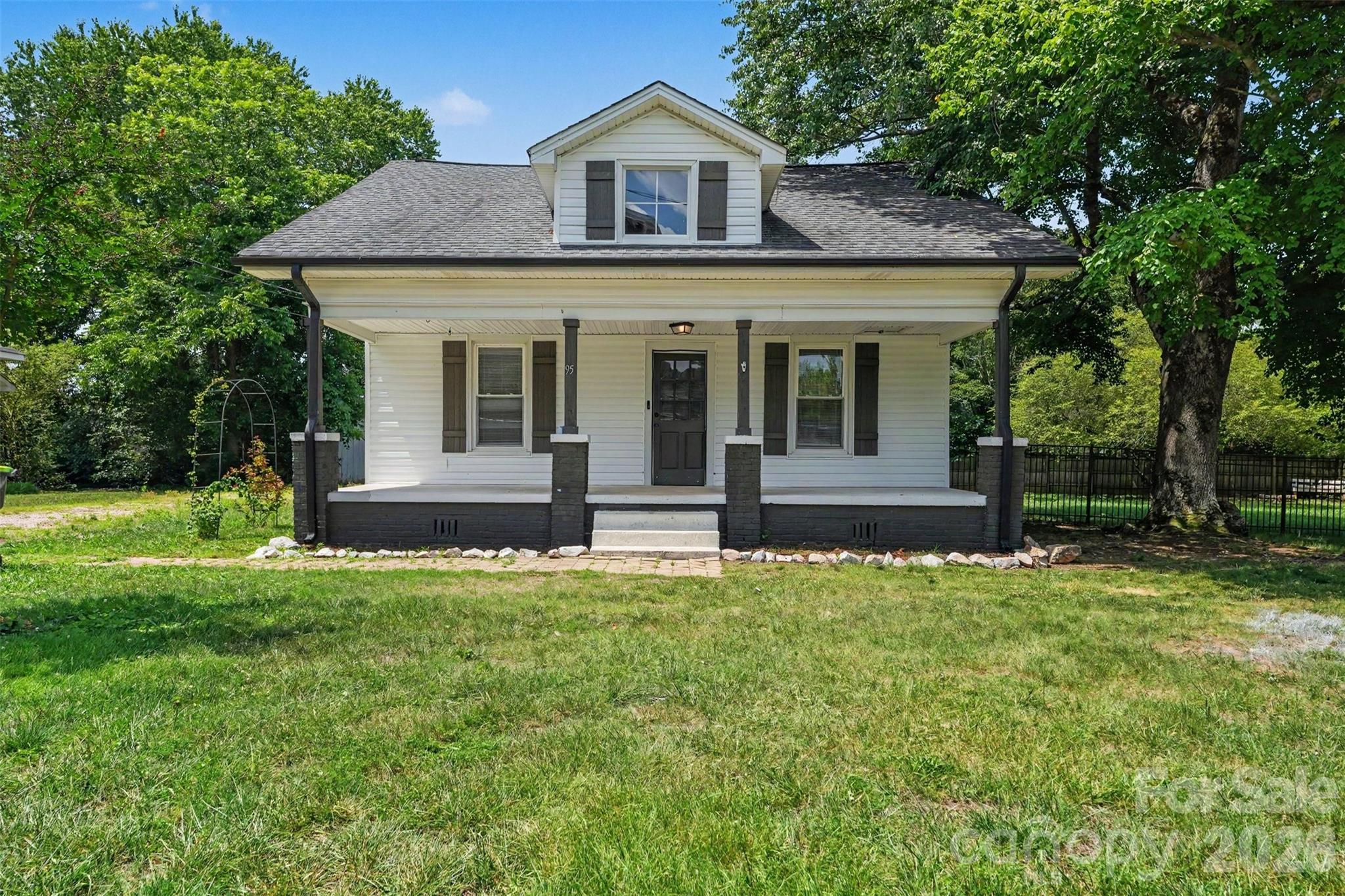 95 Central Avenue — China Grove
