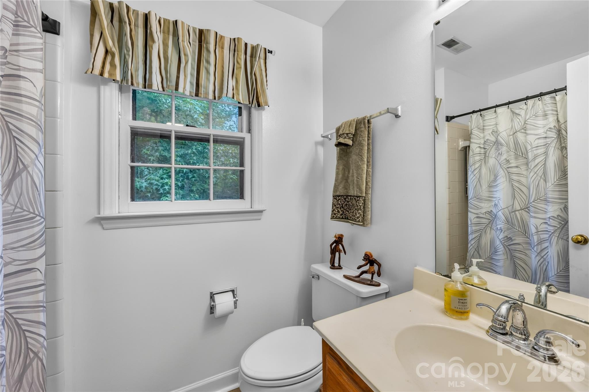 8349 Norcroft Drive — Charlotte