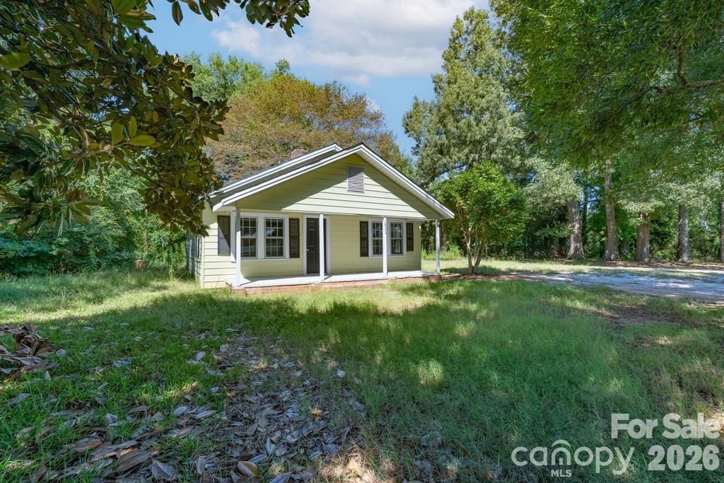 1933 N Rocky River Road — Charlotte