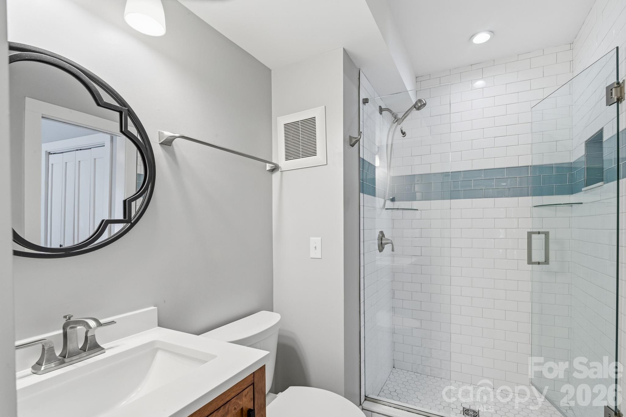 77 Trotter Place — Asheville