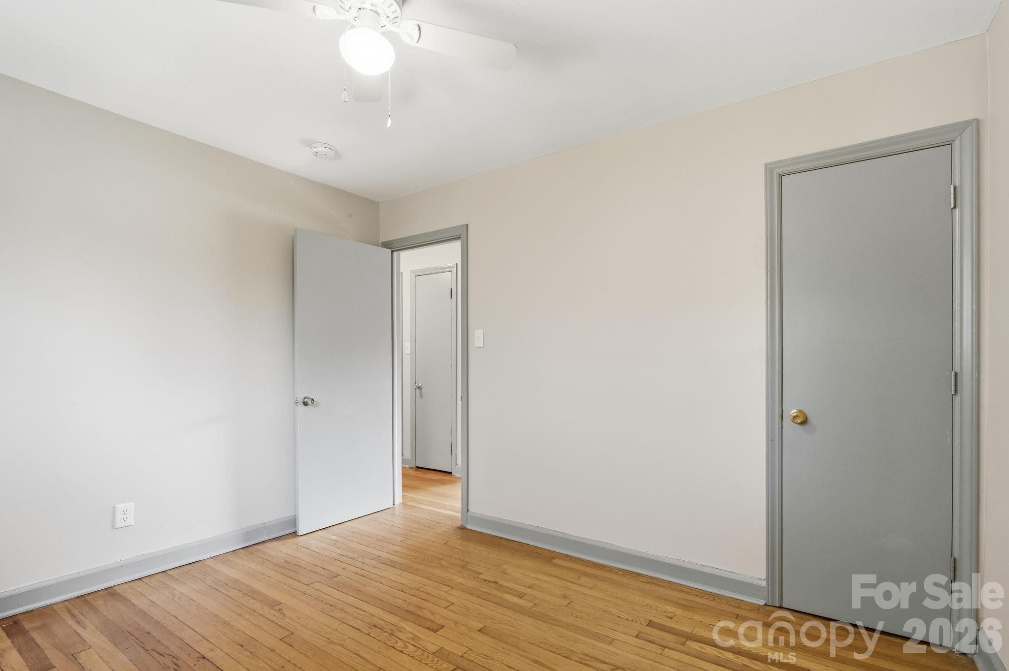 77 Trotter Place — Asheville