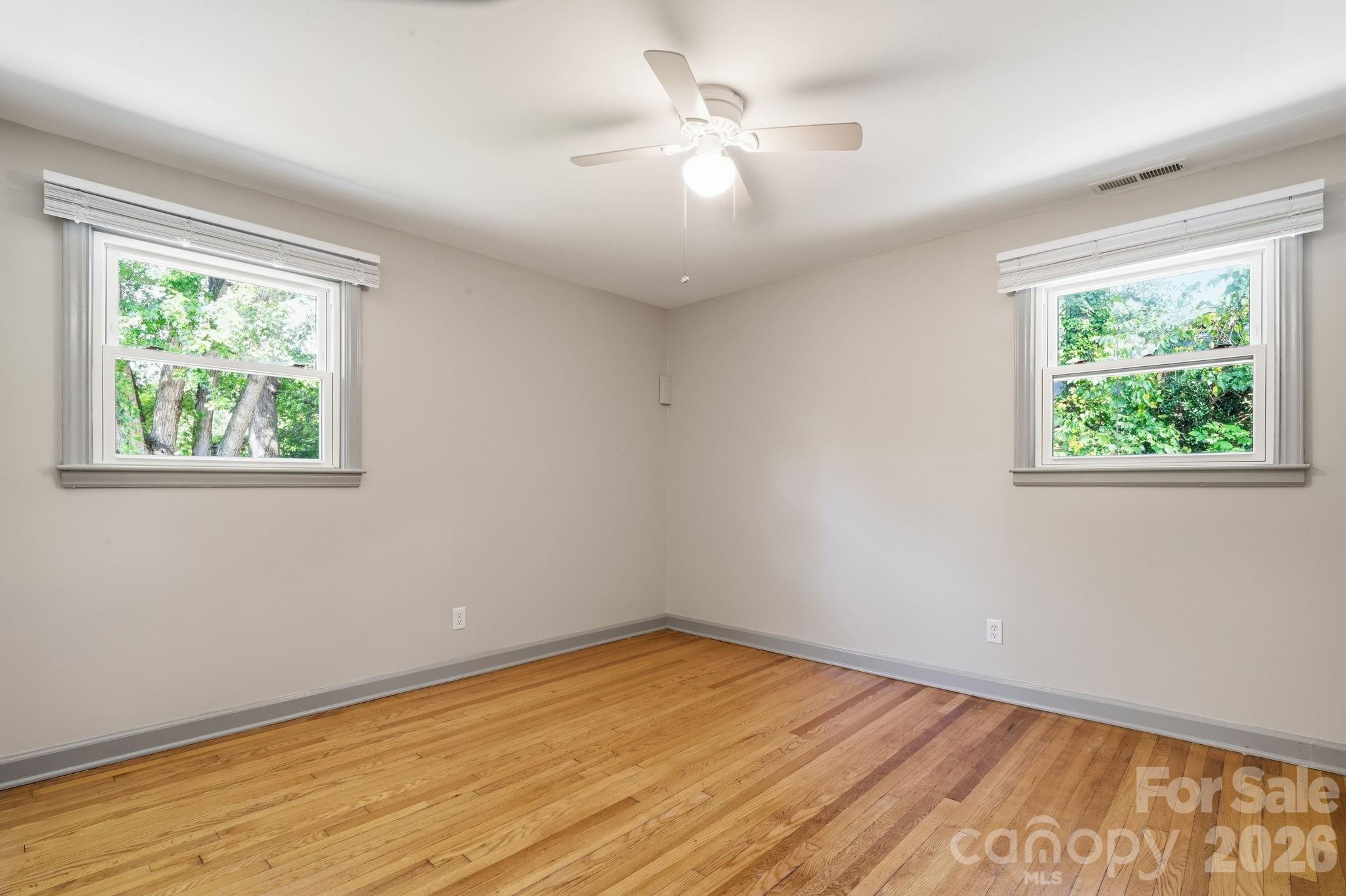 77 Trotter Place — Asheville