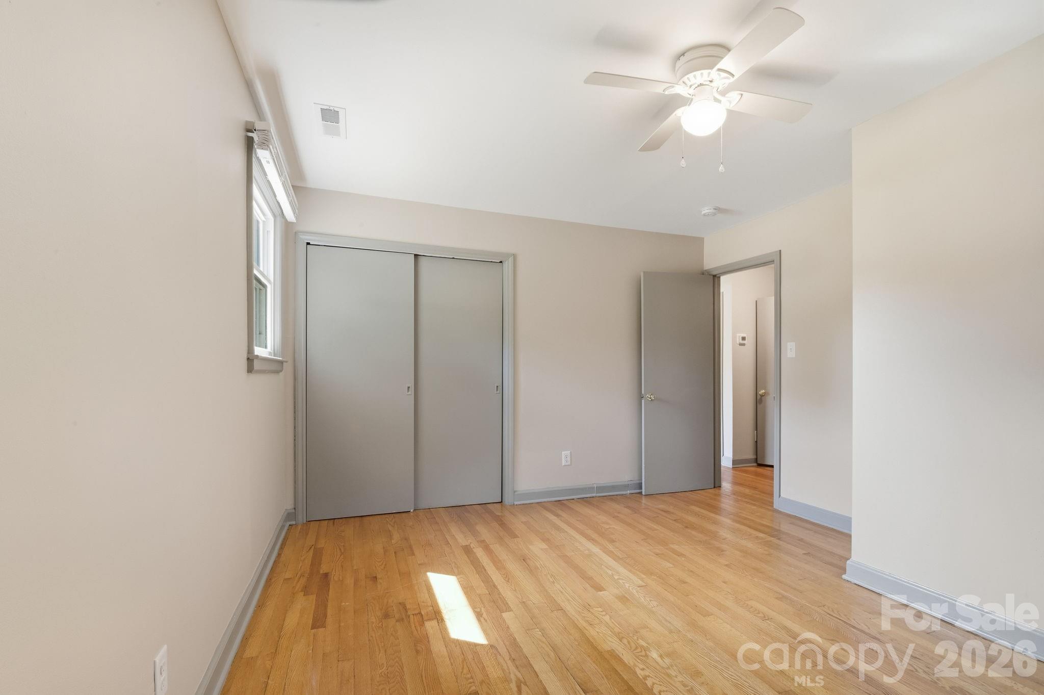 77 Trotter Place — Asheville
