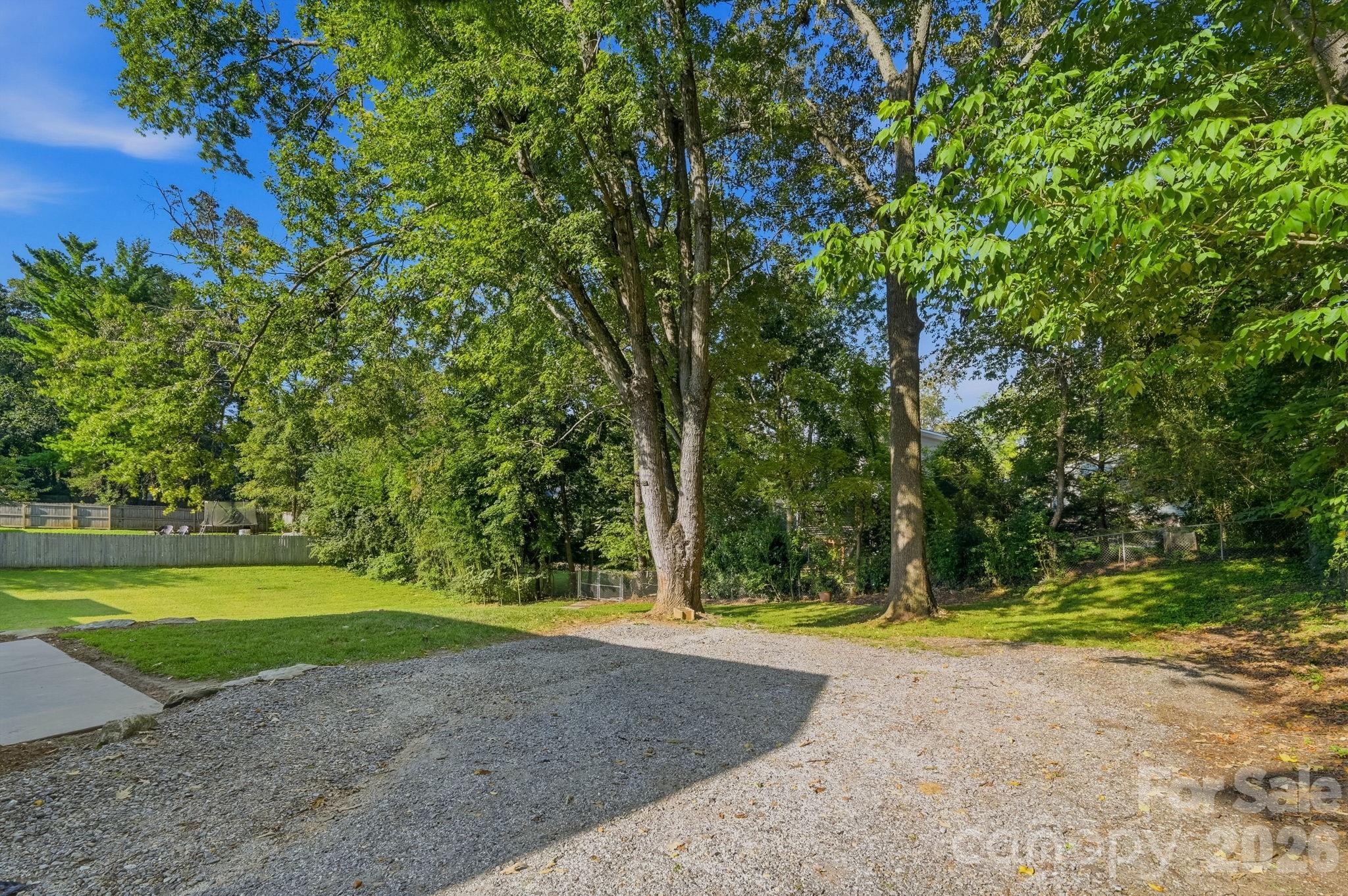 77 Trotter Place — Asheville