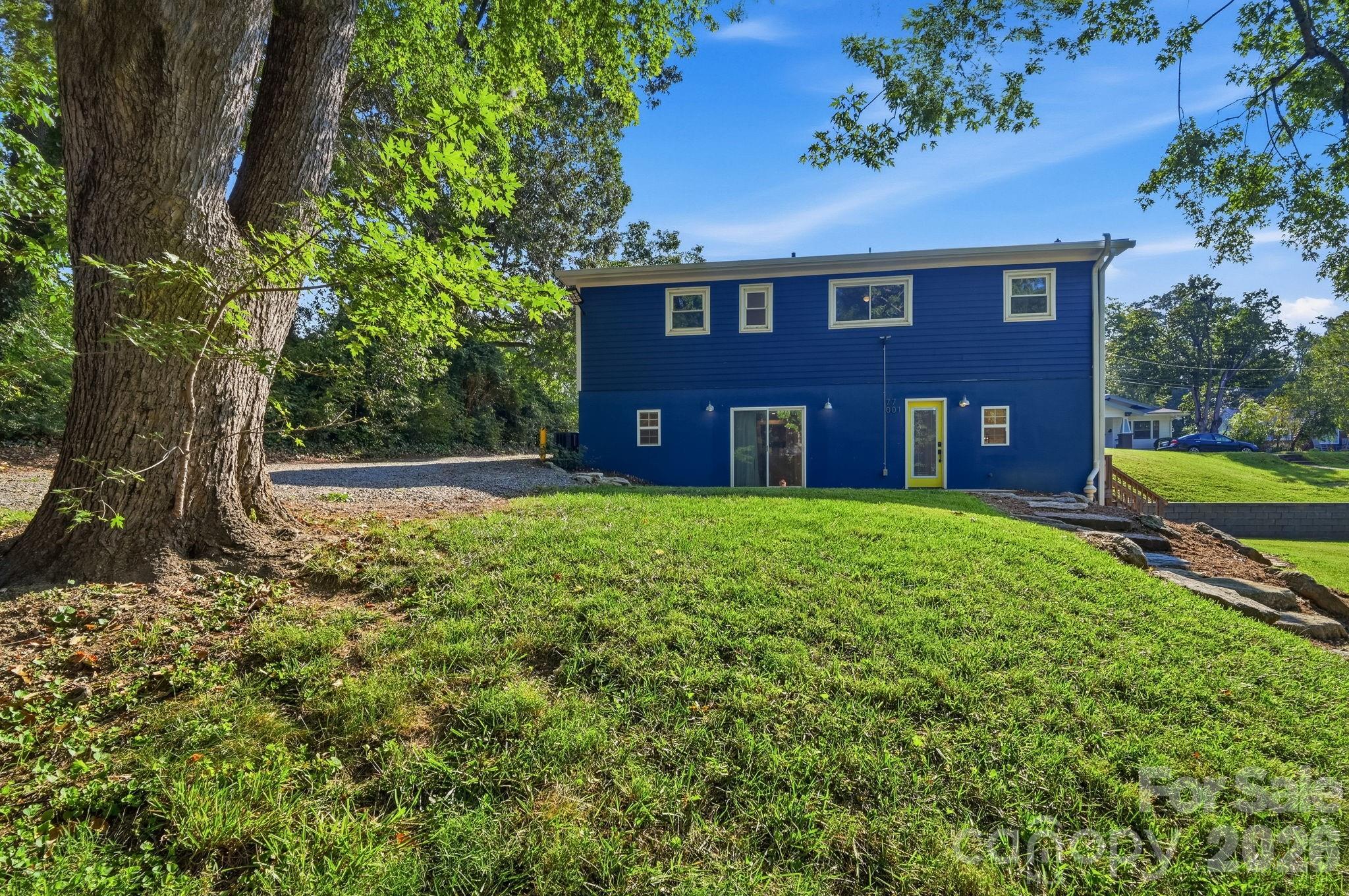 77 Trotter Place — Asheville