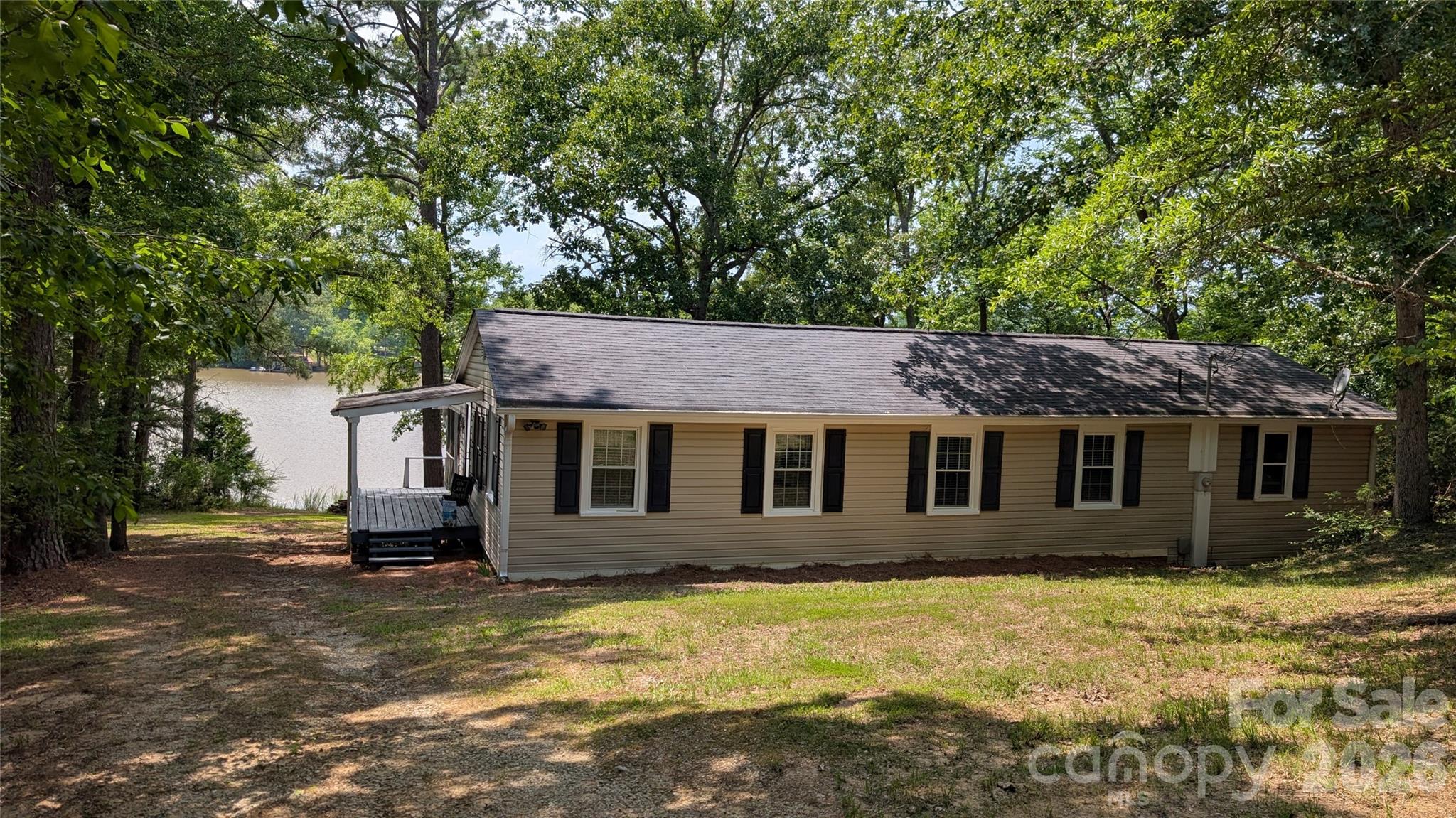 300 Valley 1 Drive — Winnsboro