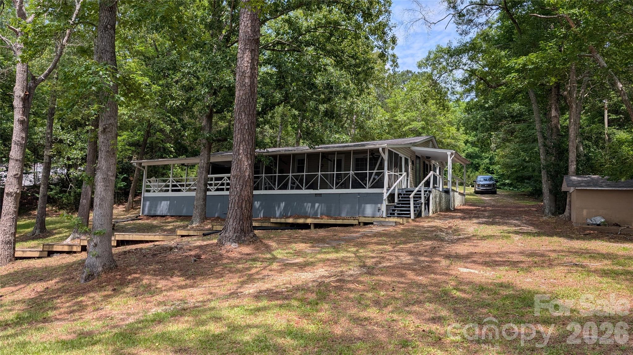 300 Valley 1 Drive — Winnsboro