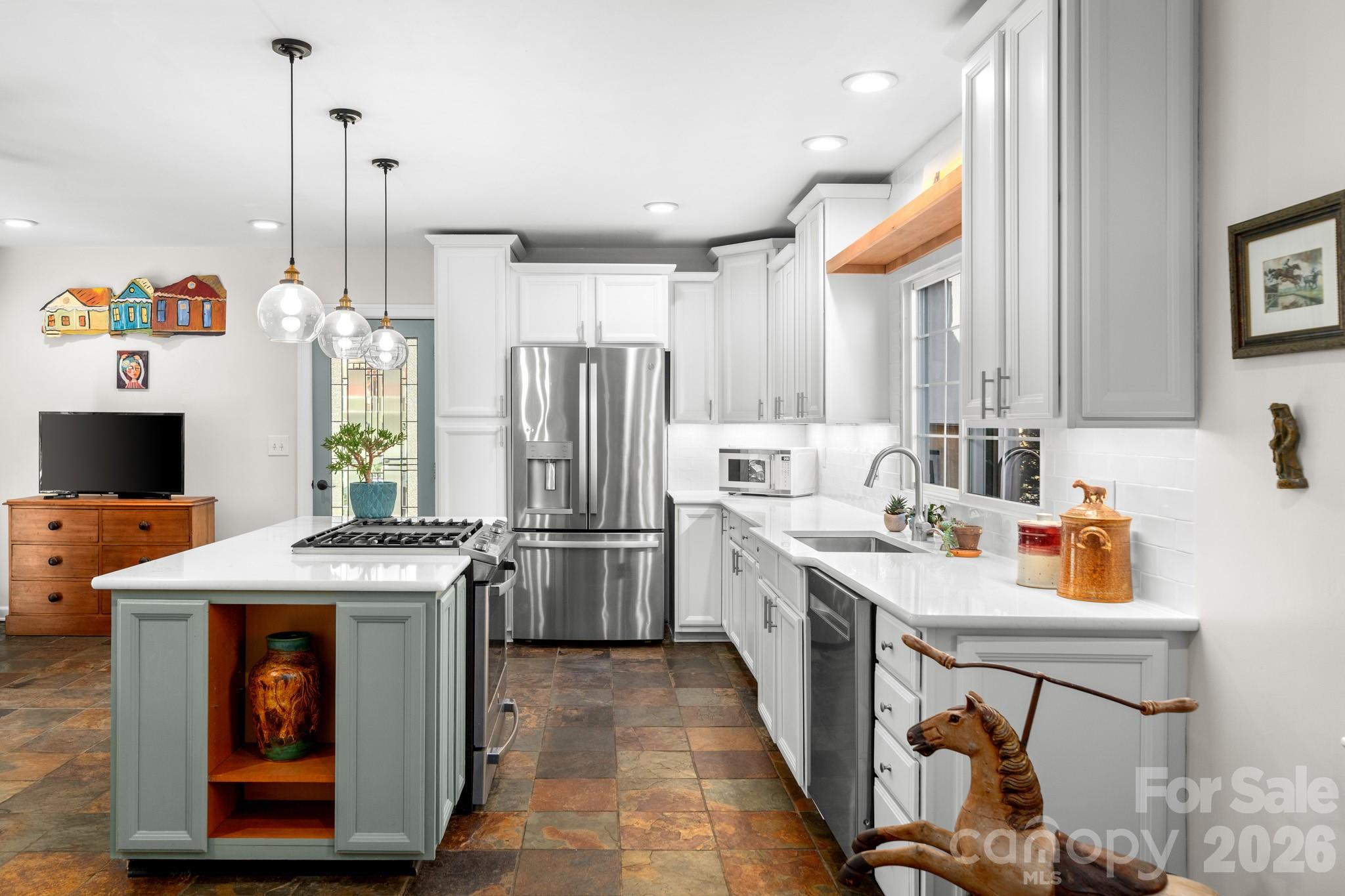 43 Martindale Road — Asheville