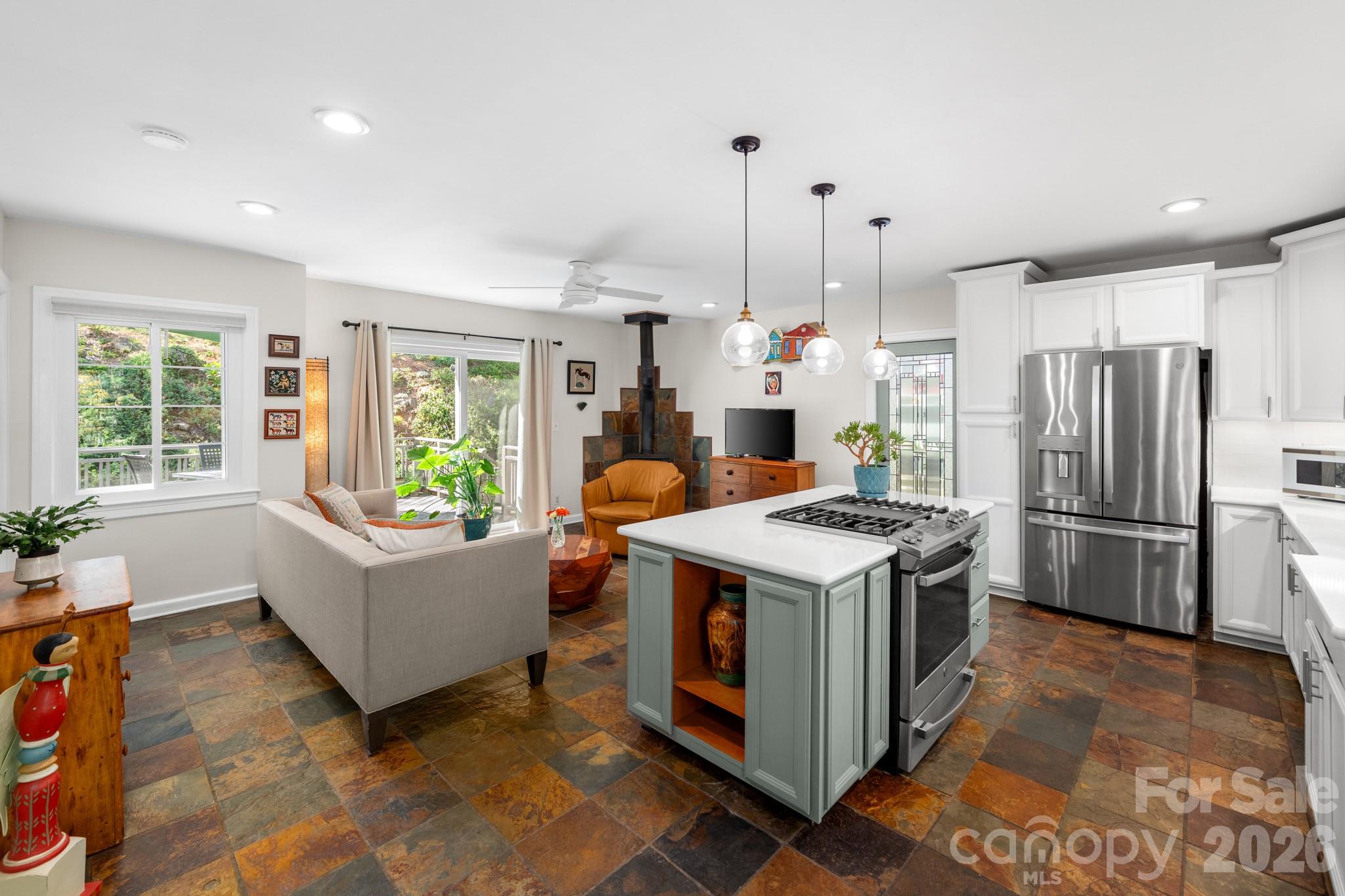 43 Martindale Road — Asheville