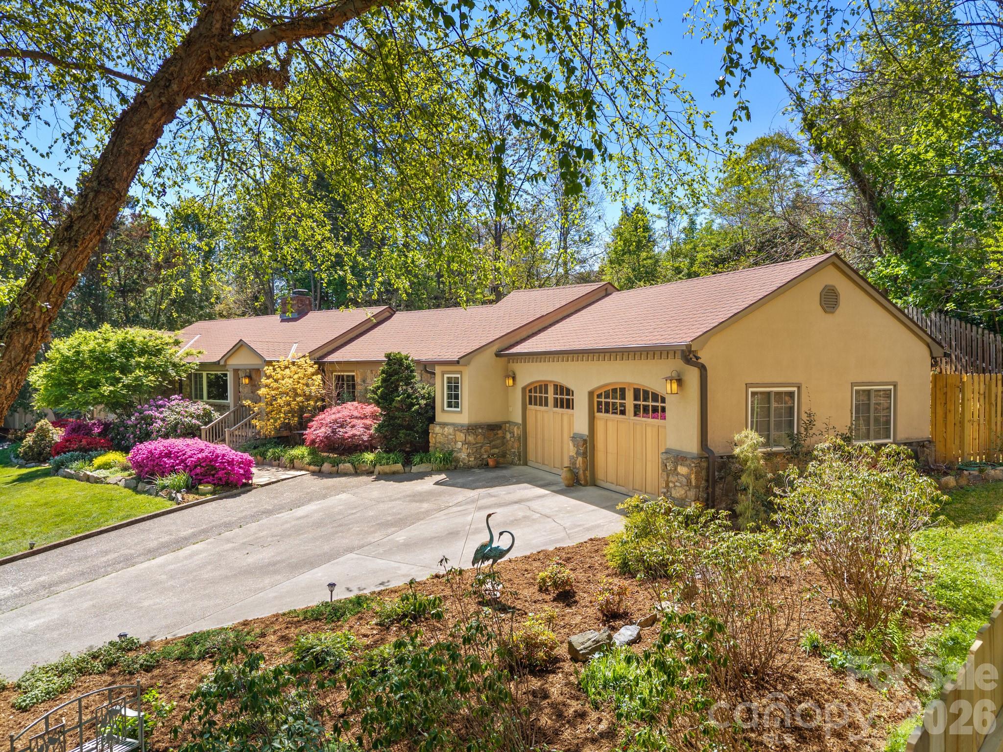 43 Martindale Road — Asheville