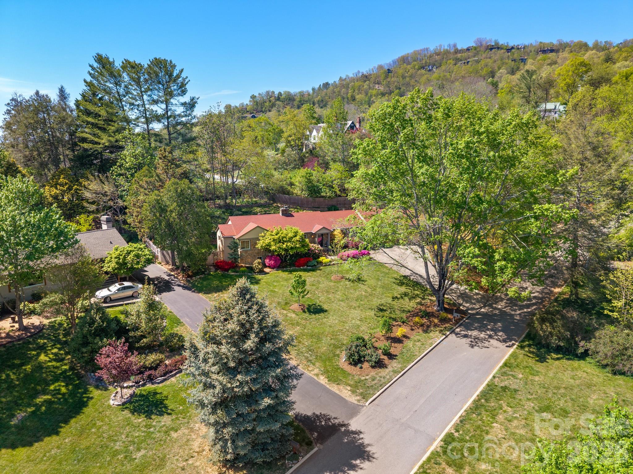 43 Martindale Road — Asheville
