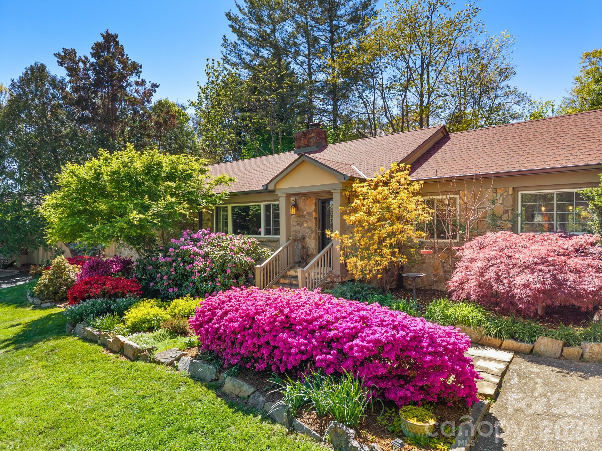 43 Martindale Road — Asheville