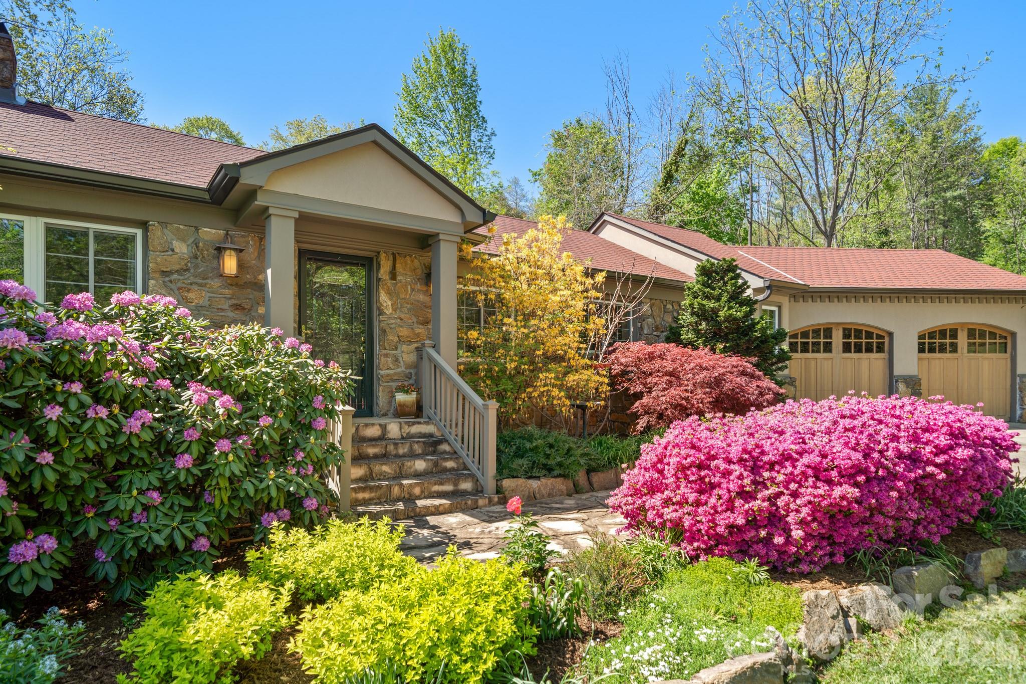43 Martindale Road — Asheville