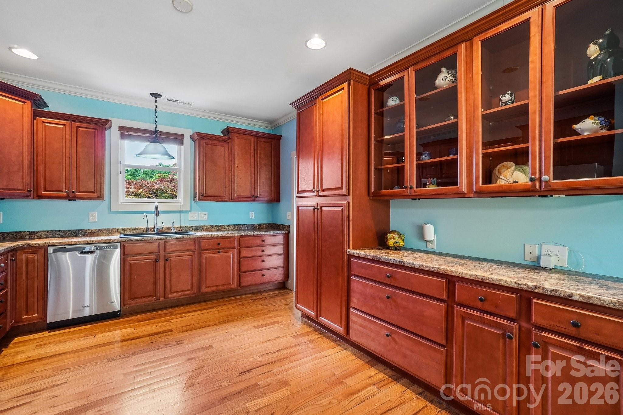 25 Willow Branch Lane — Weaverville
