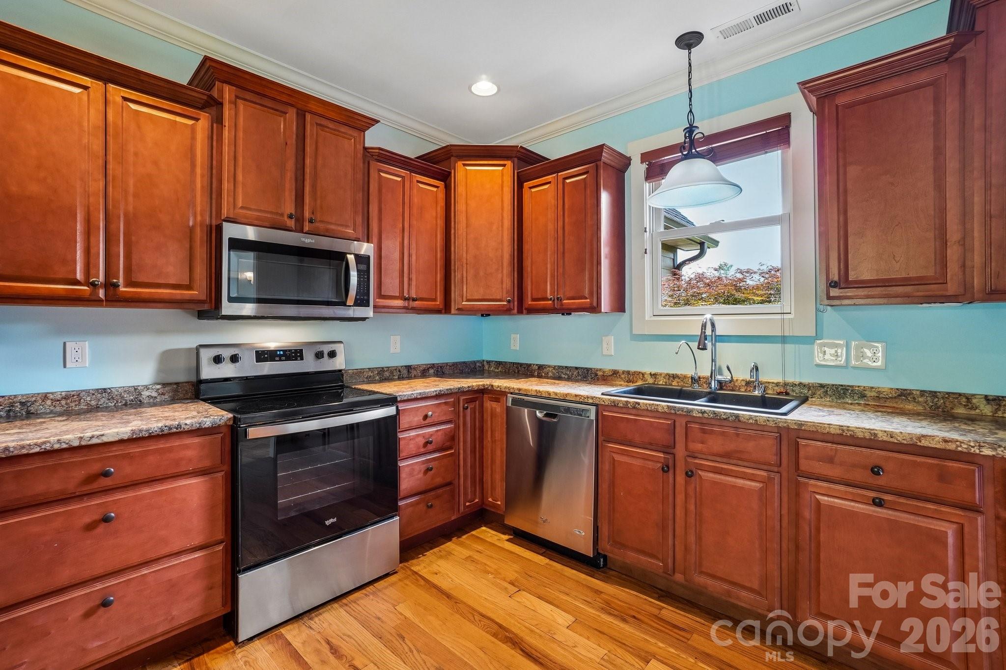 25 Willow Branch Lane — Weaverville