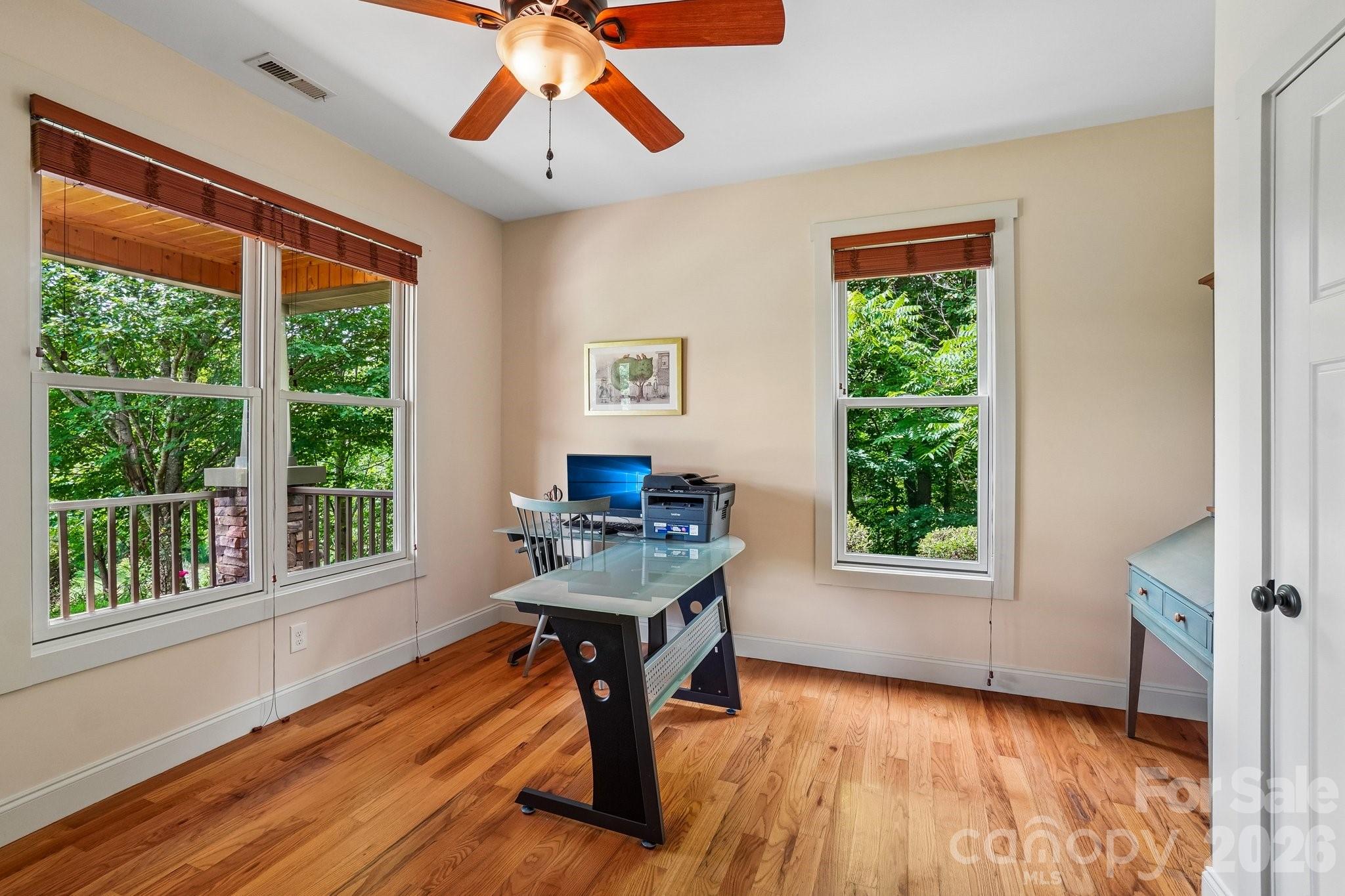 25 Willow Branch Lane — Weaverville