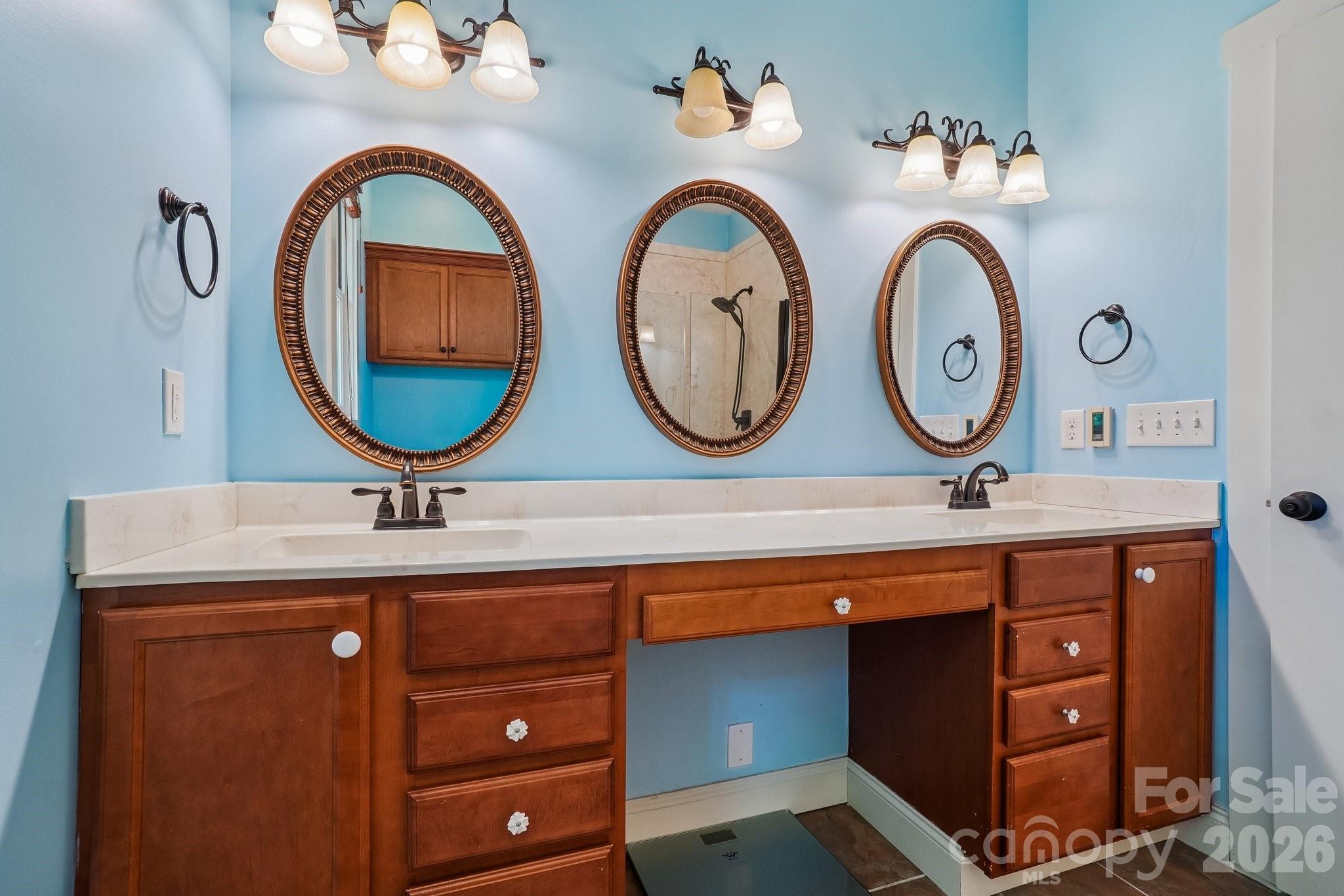 25 Willow Branch Lane — Weaverville