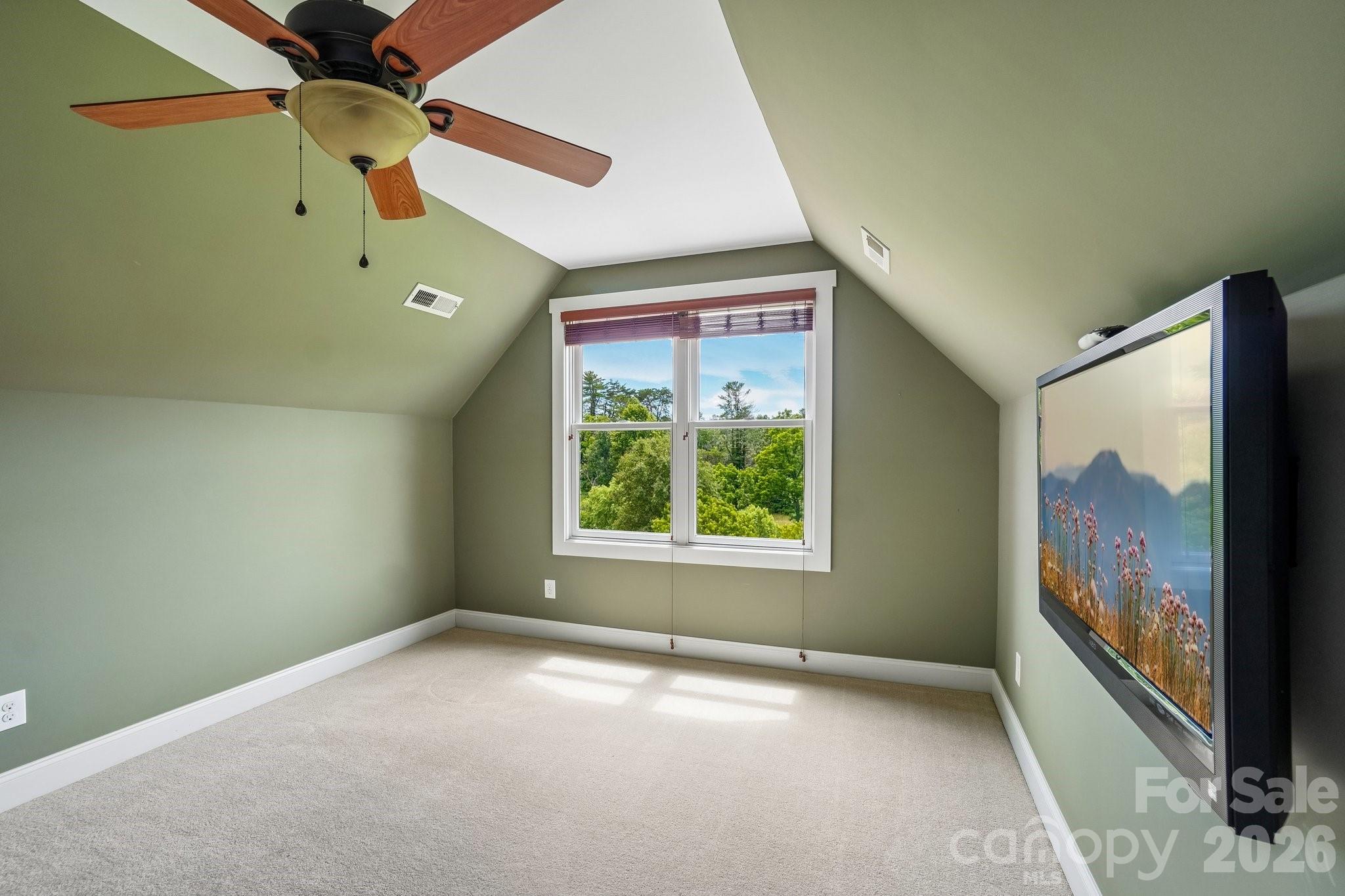 25 Willow Branch Lane — Weaverville