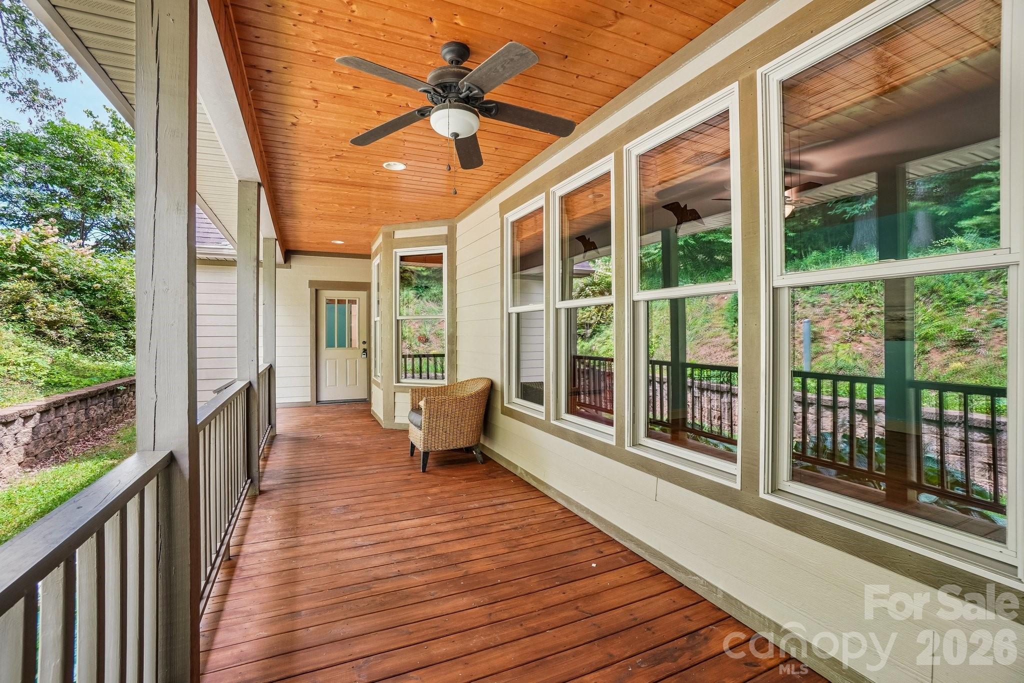 25 Willow Branch Lane — Weaverville