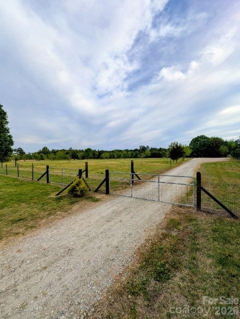 577 Redwood Road — Rock Hill