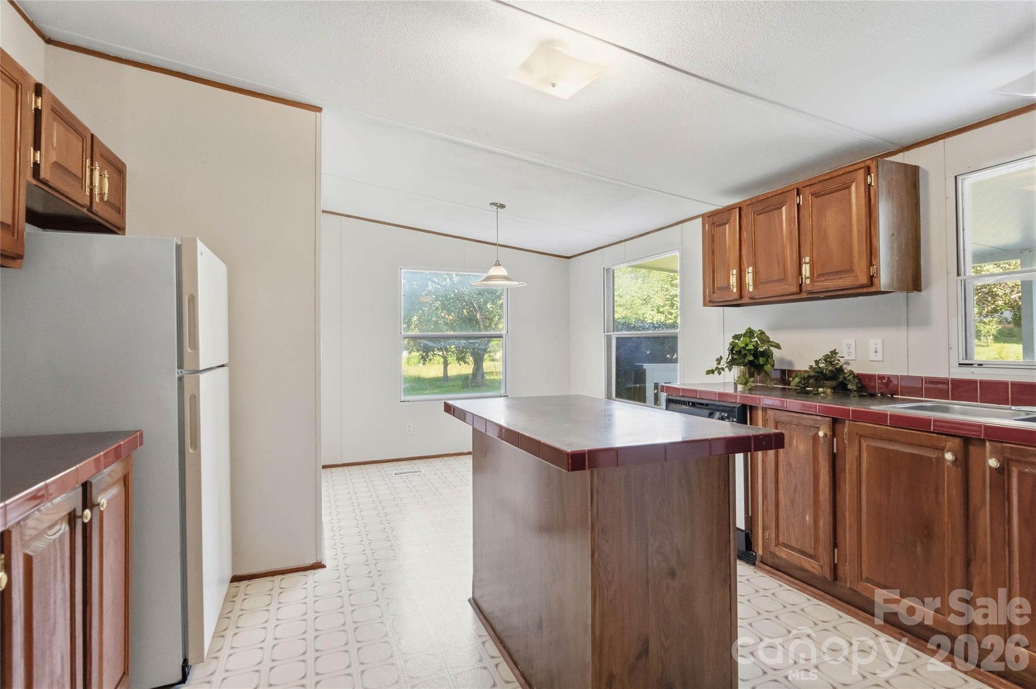 305 Southfork Meadows Road — Gastonia