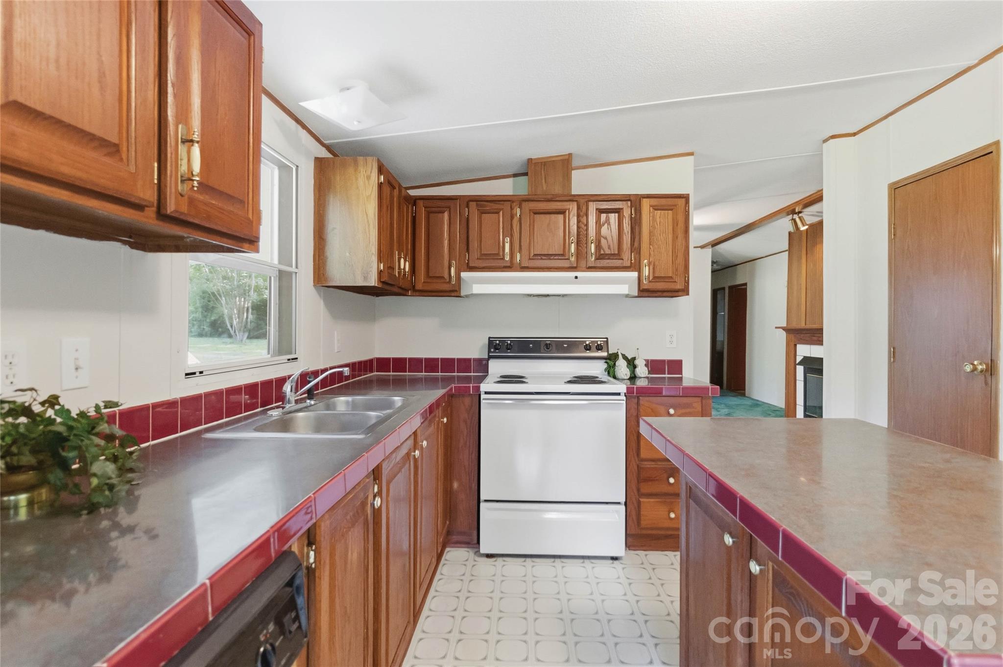305 Southfork Meadows Road — Gastonia