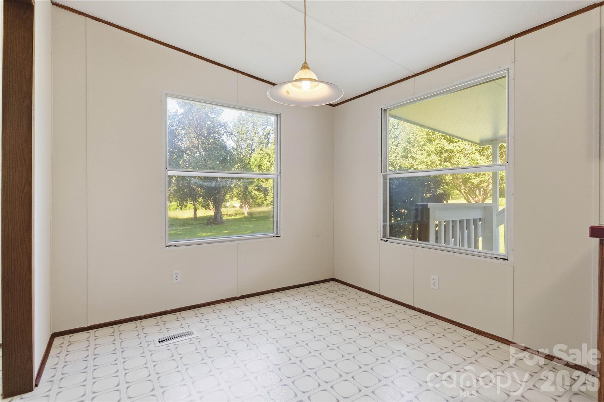 305 Southfork Meadows Road — Gastonia