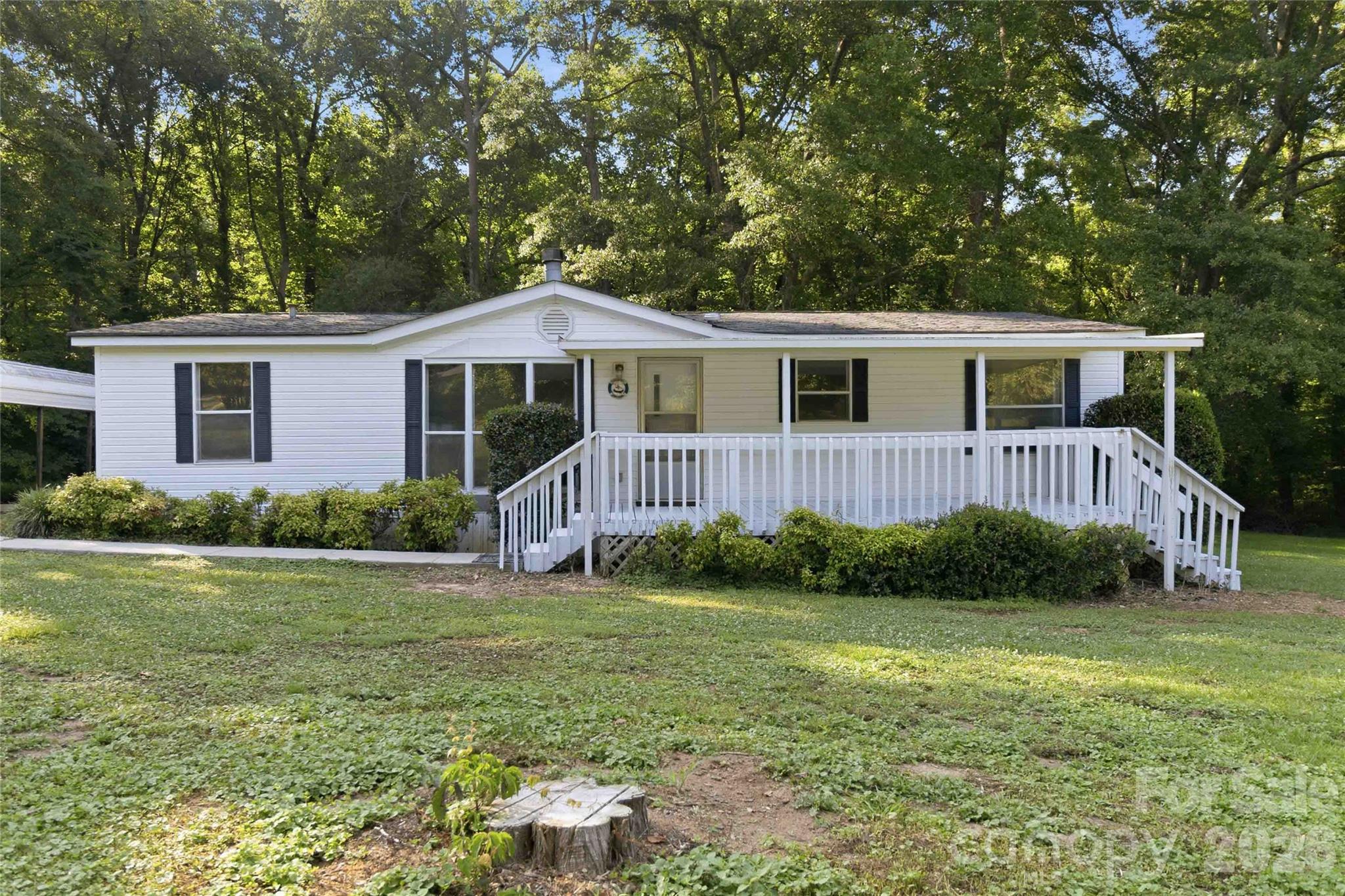 305 Southfork Meadows Road — Gastonia