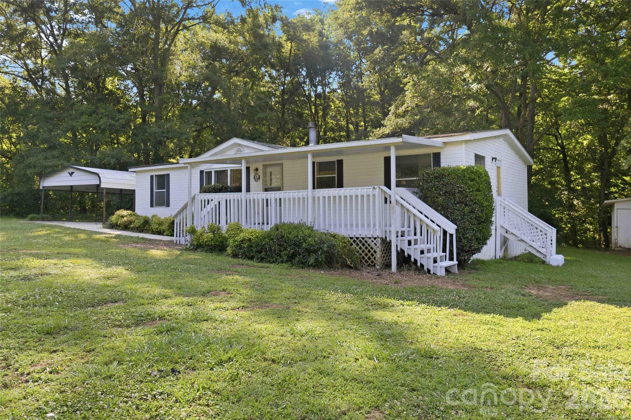 305 Southfork Meadows Road — Gastonia