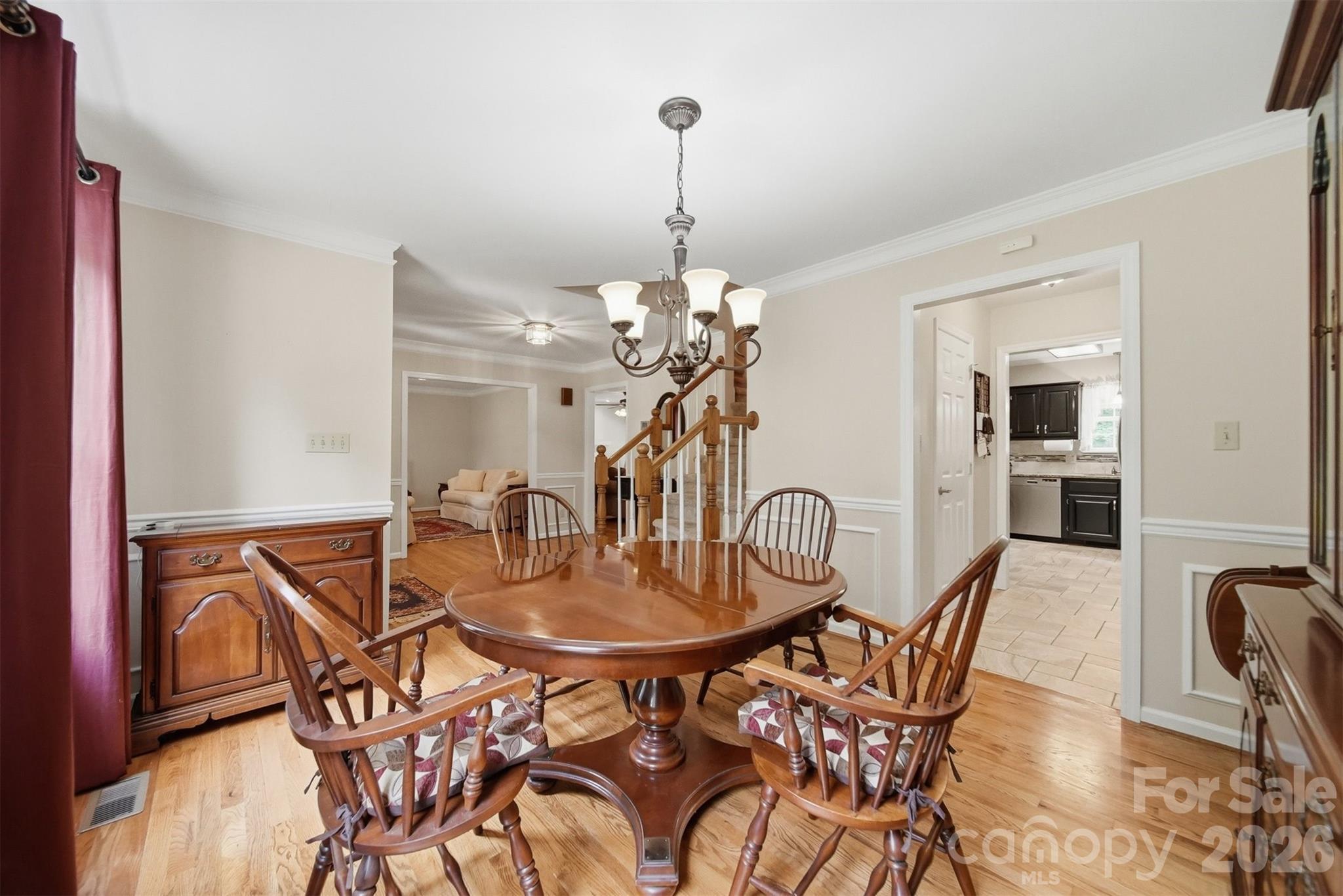 1032 30th Avenue Lane NE — Hickory