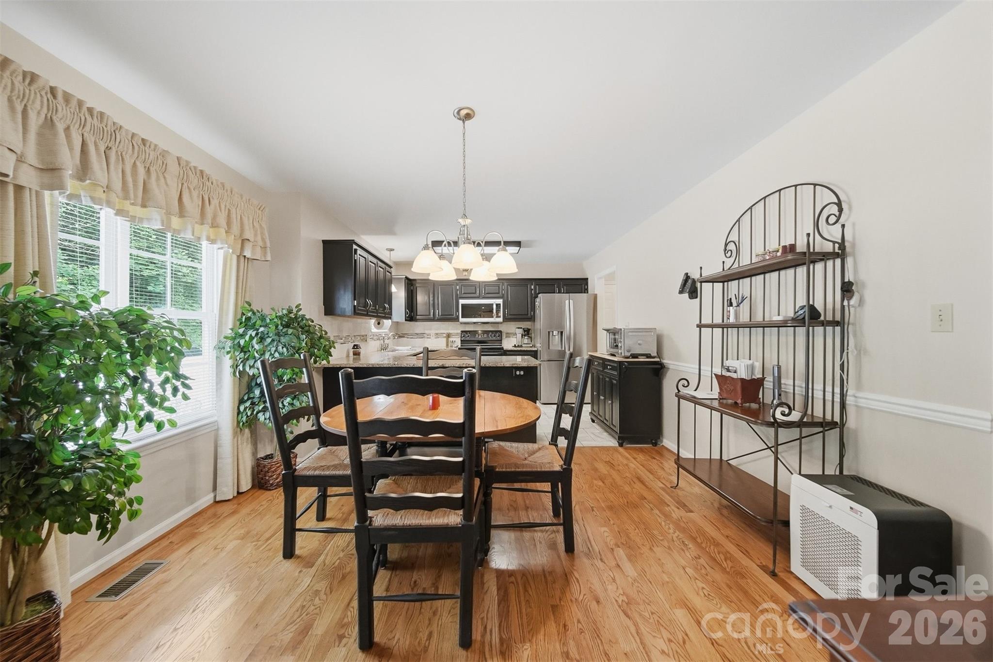 1032 30th Avenue Lane NE — Hickory
