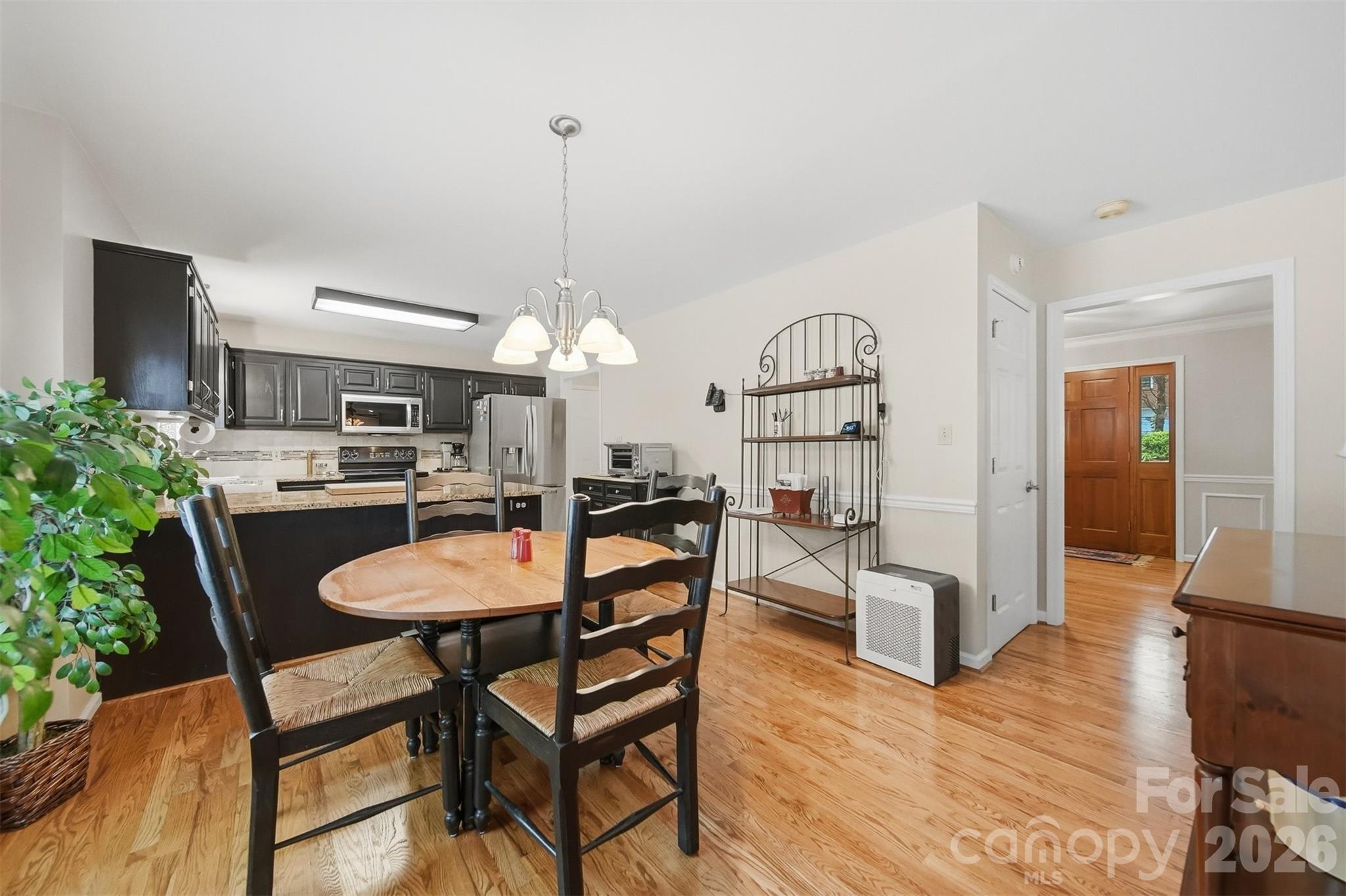1032 30th Avenue Lane NE — Hickory