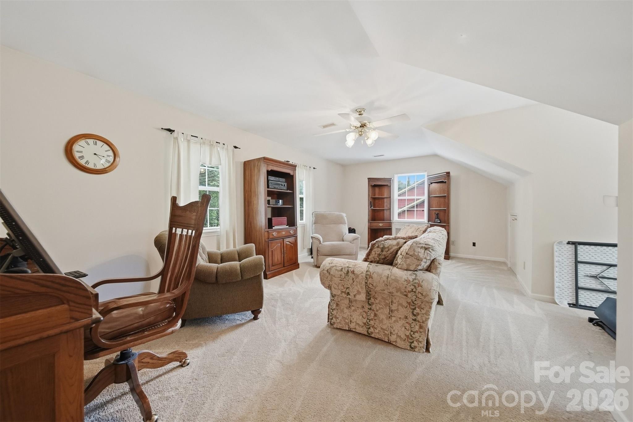 1032 30th Avenue Lane NE — Hickory