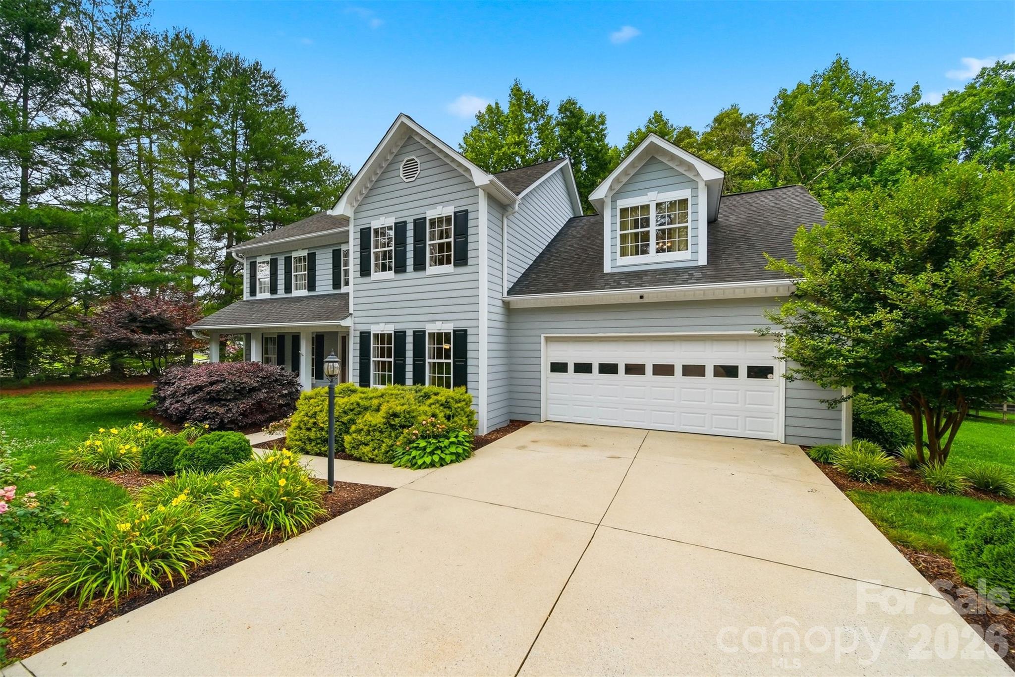 1032 30th Avenue Lane NE — Hickory
