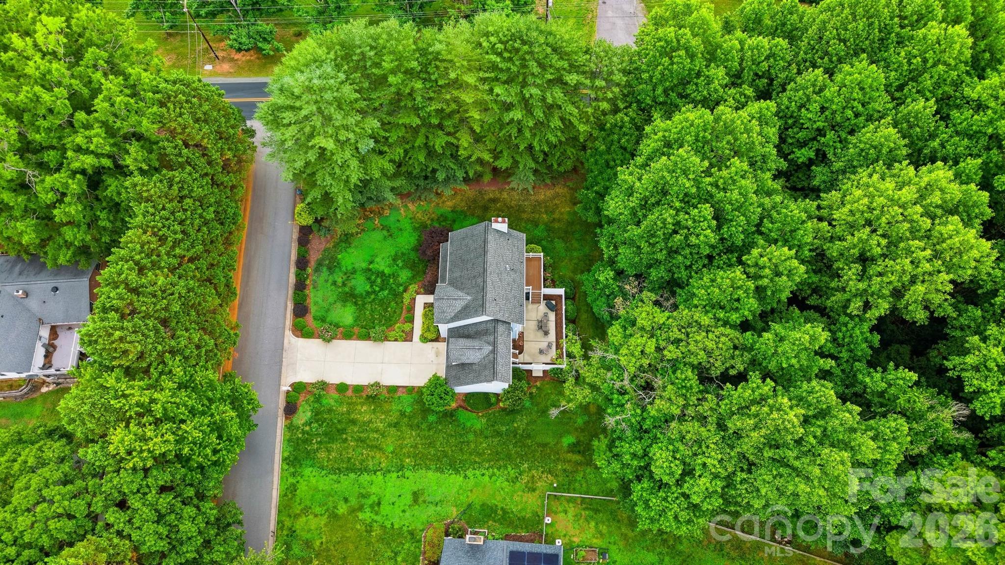 1032 30th Avenue Lane NE — Hickory