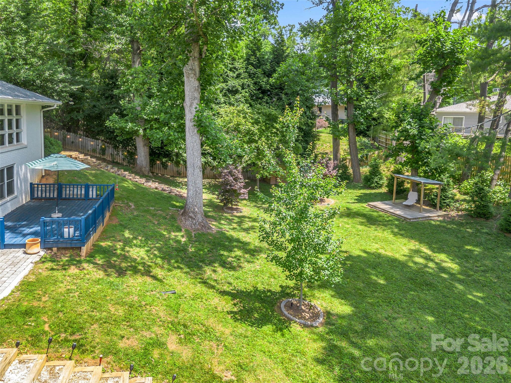 2 Bevlyn Drive — Asheville