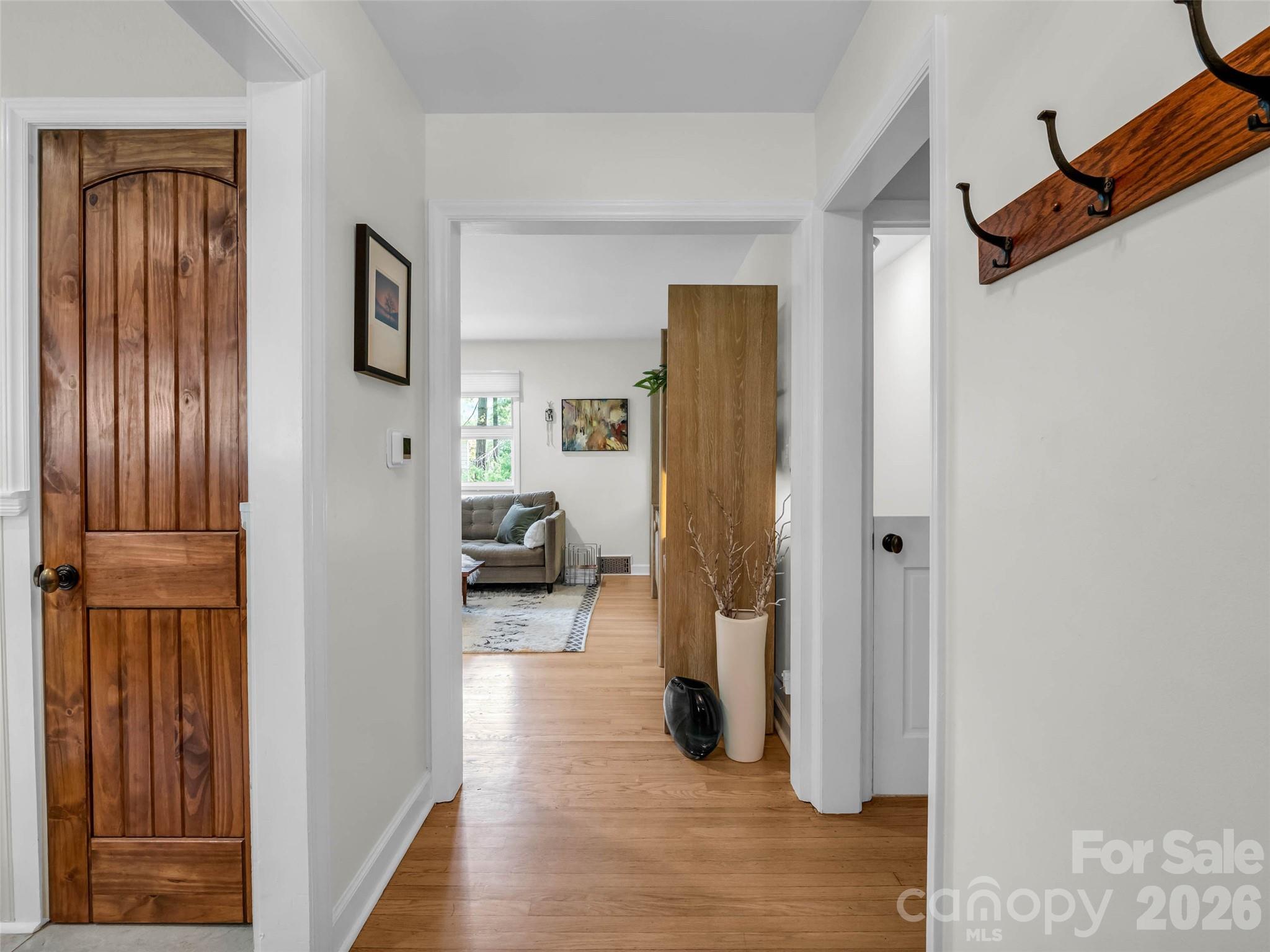 2 Bevlyn Drive — Asheville