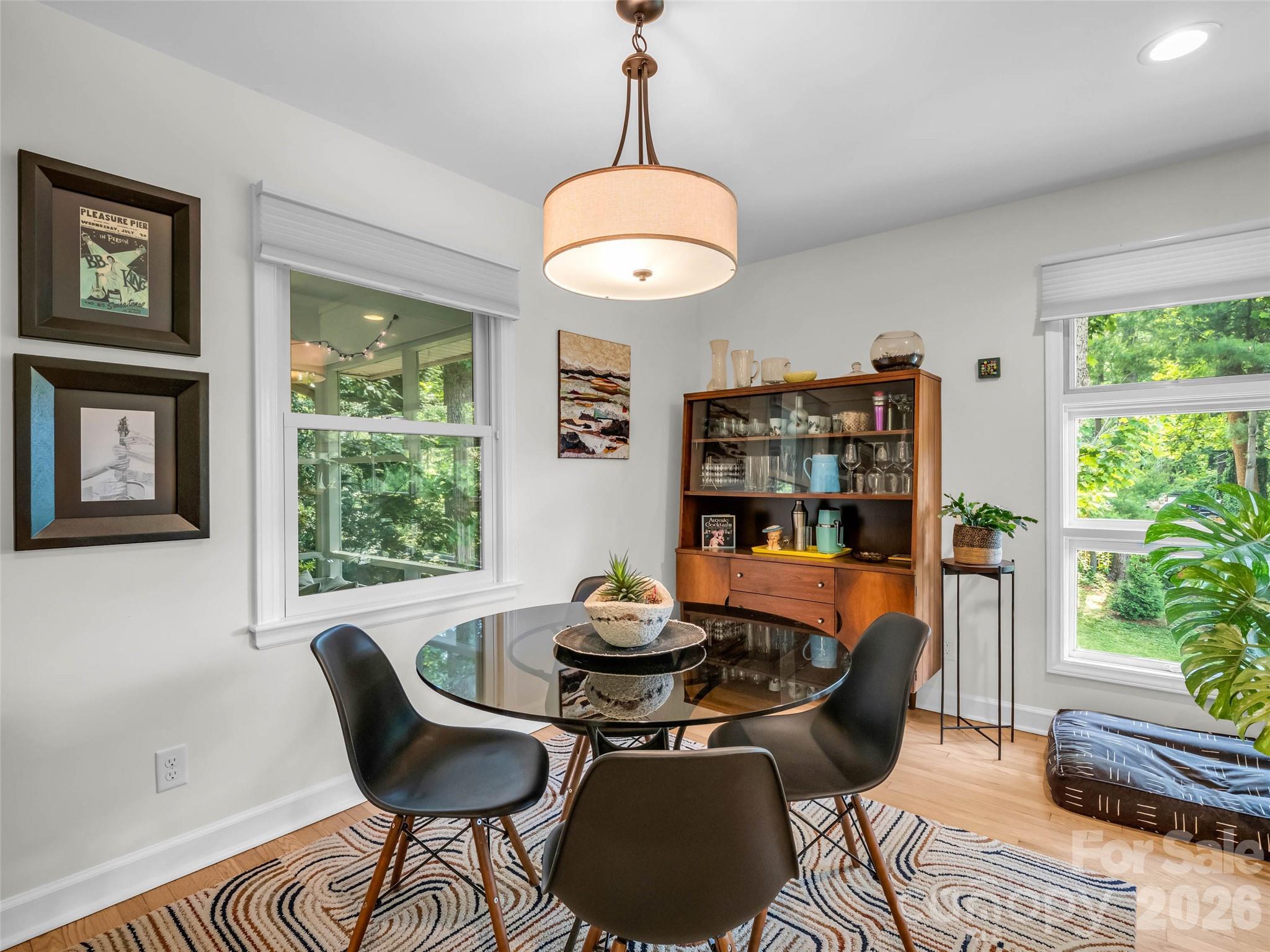 2 Bevlyn Drive — Asheville