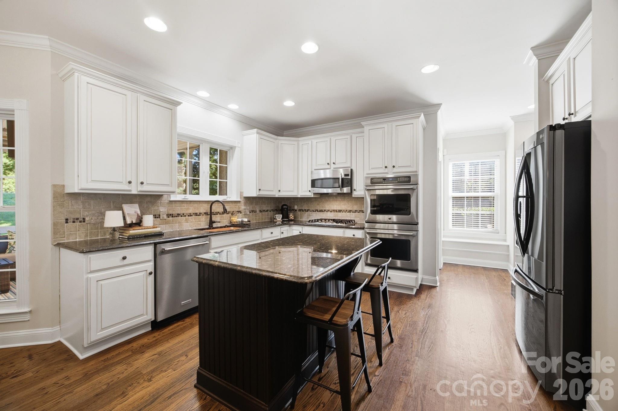 16043 Agincourt Drive — Huntersville