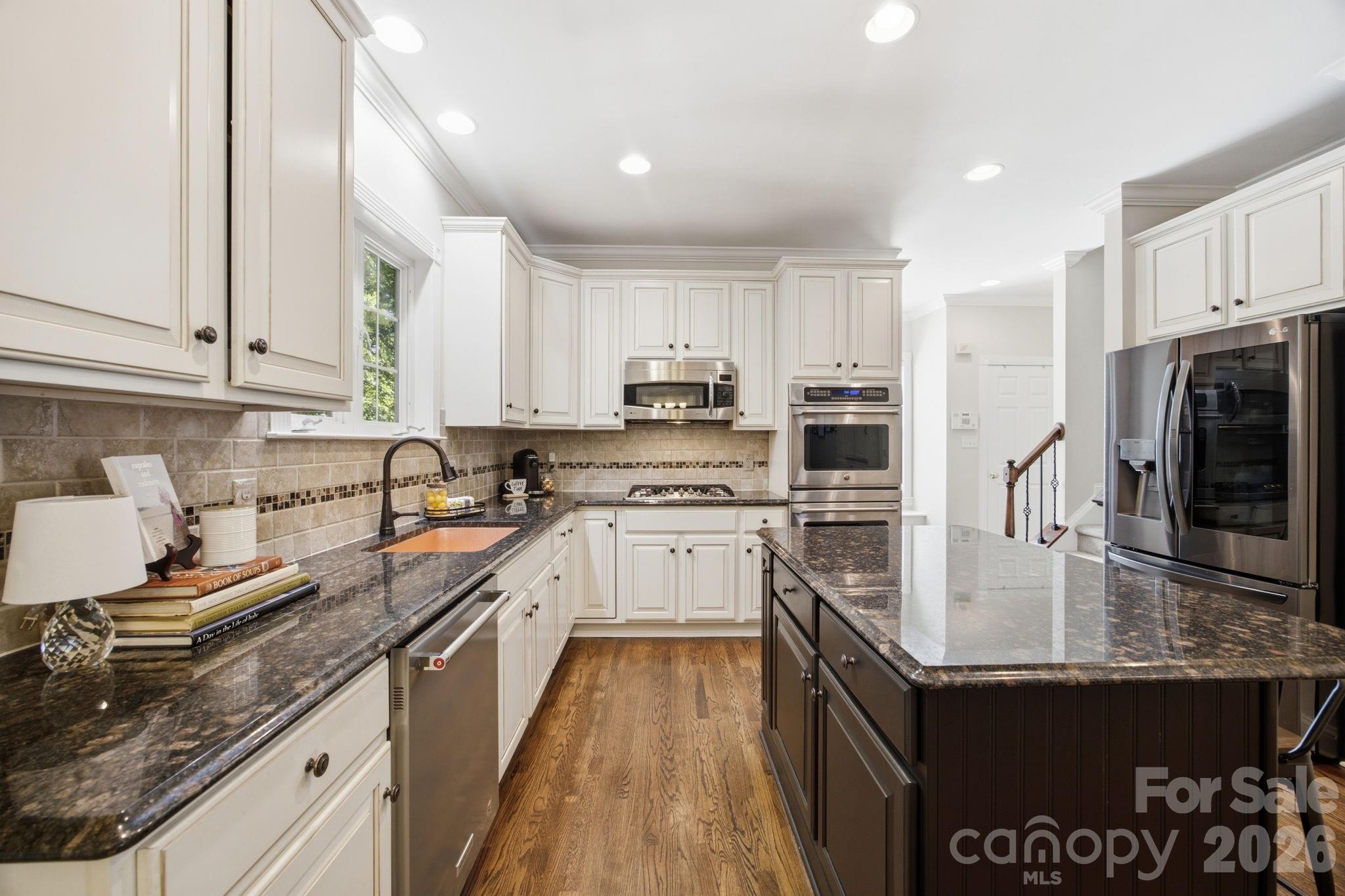 16043 Agincourt Drive — Huntersville