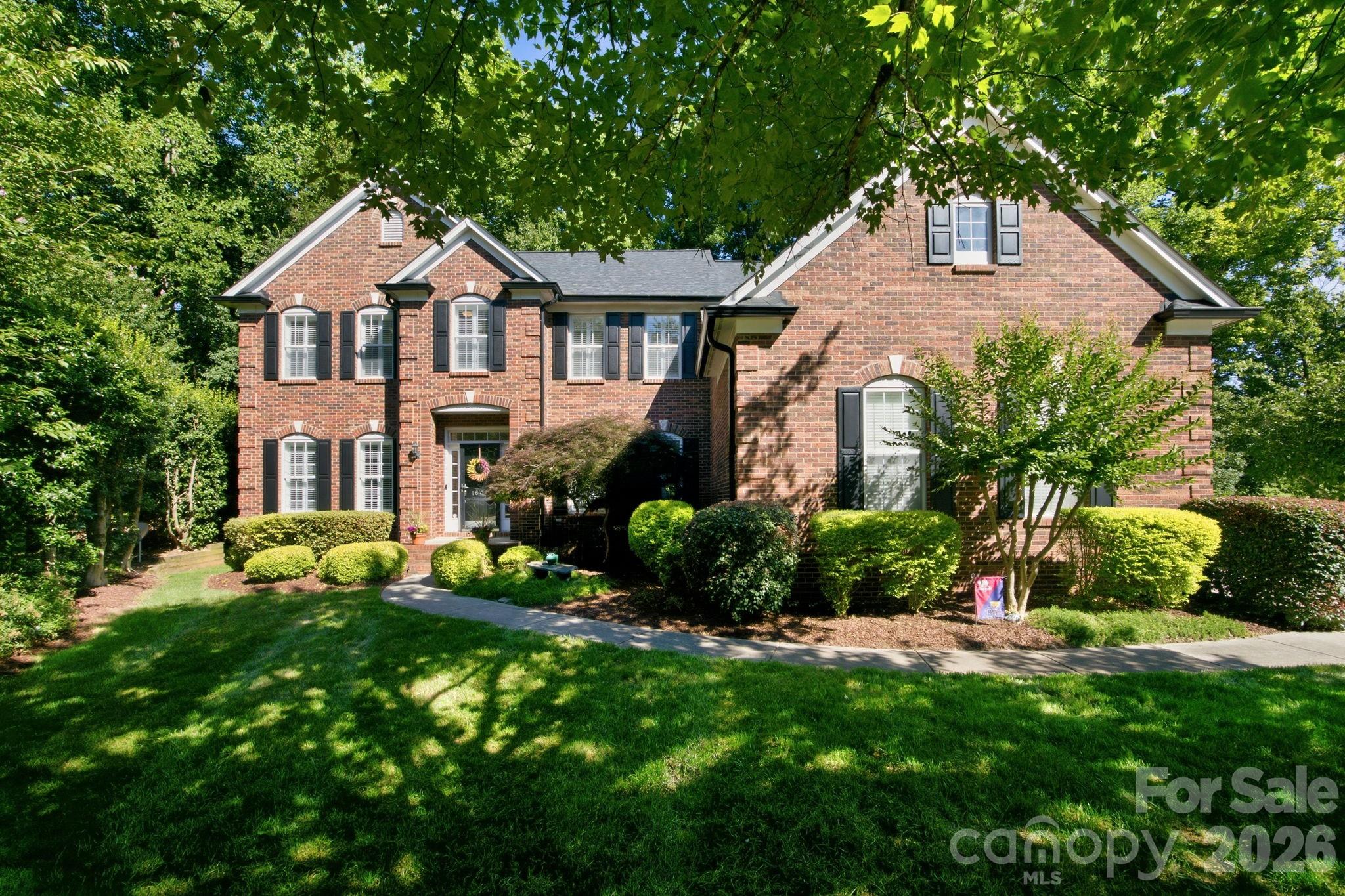 16043 Agincourt Drive — Huntersville