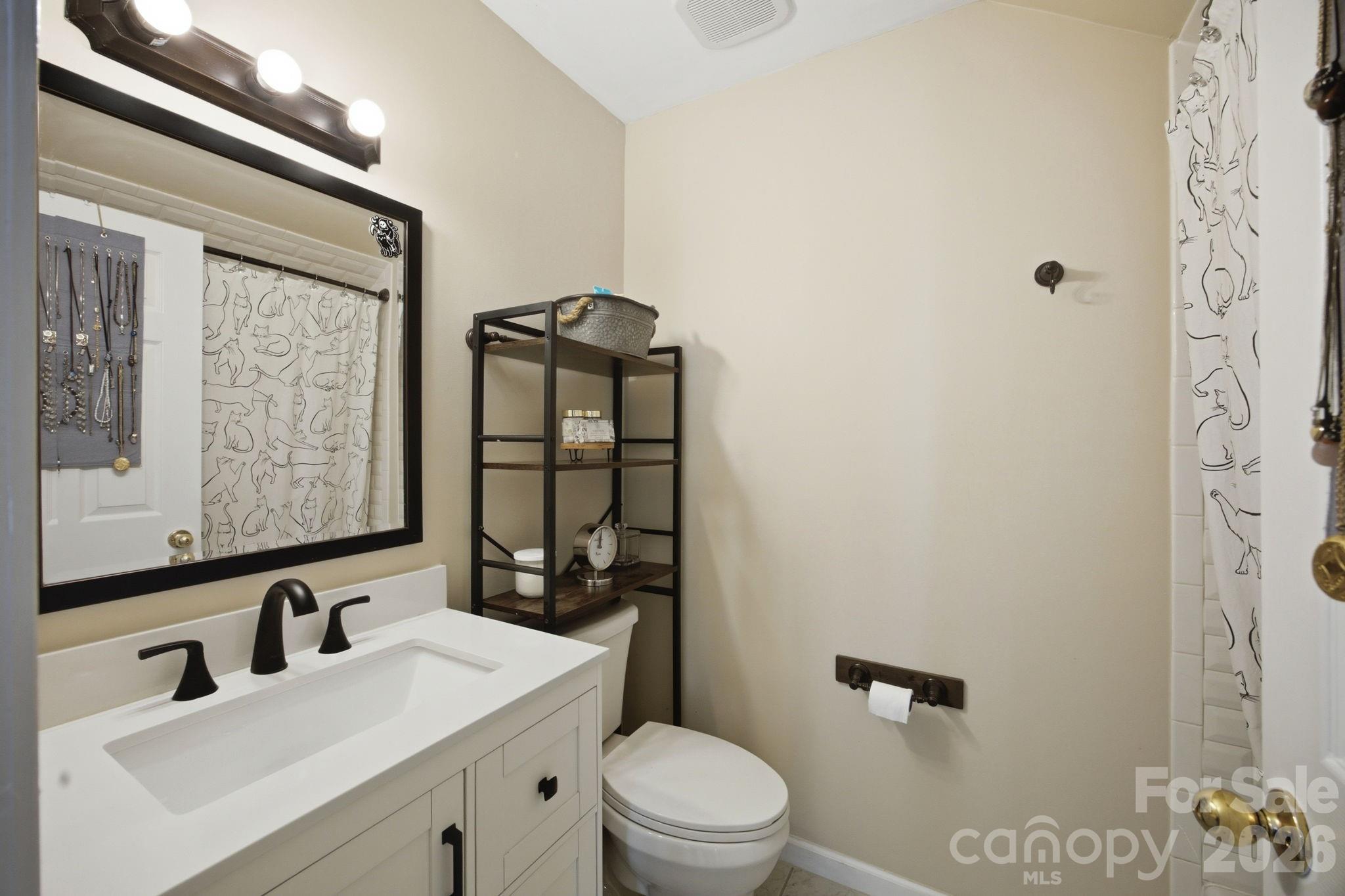 16043 Agincourt Drive — Huntersville