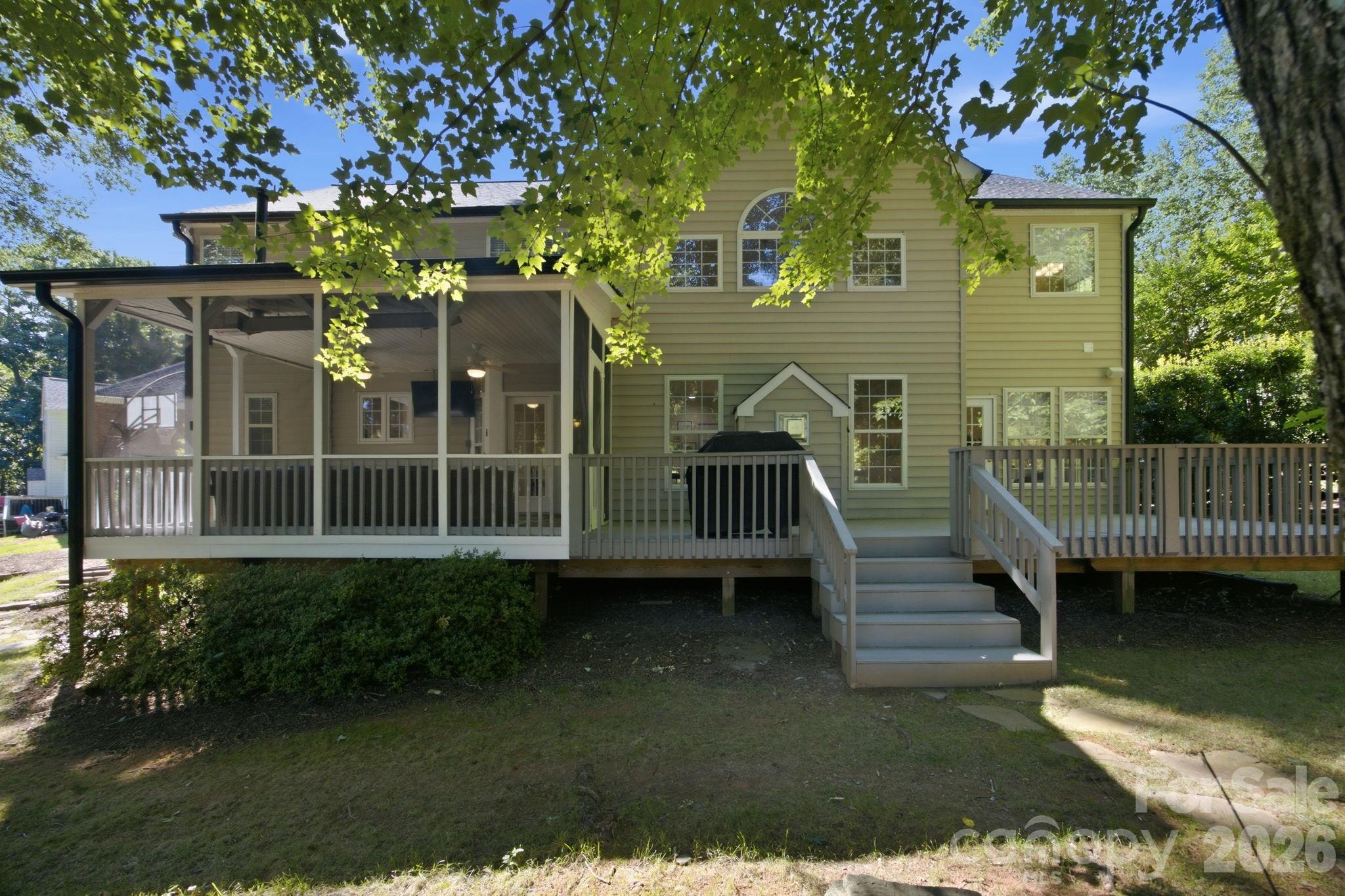 16043 Agincourt Drive — Huntersville