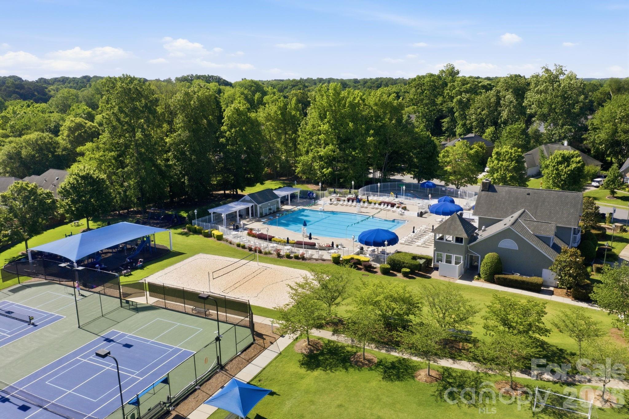 16043 Agincourt Drive — Huntersville