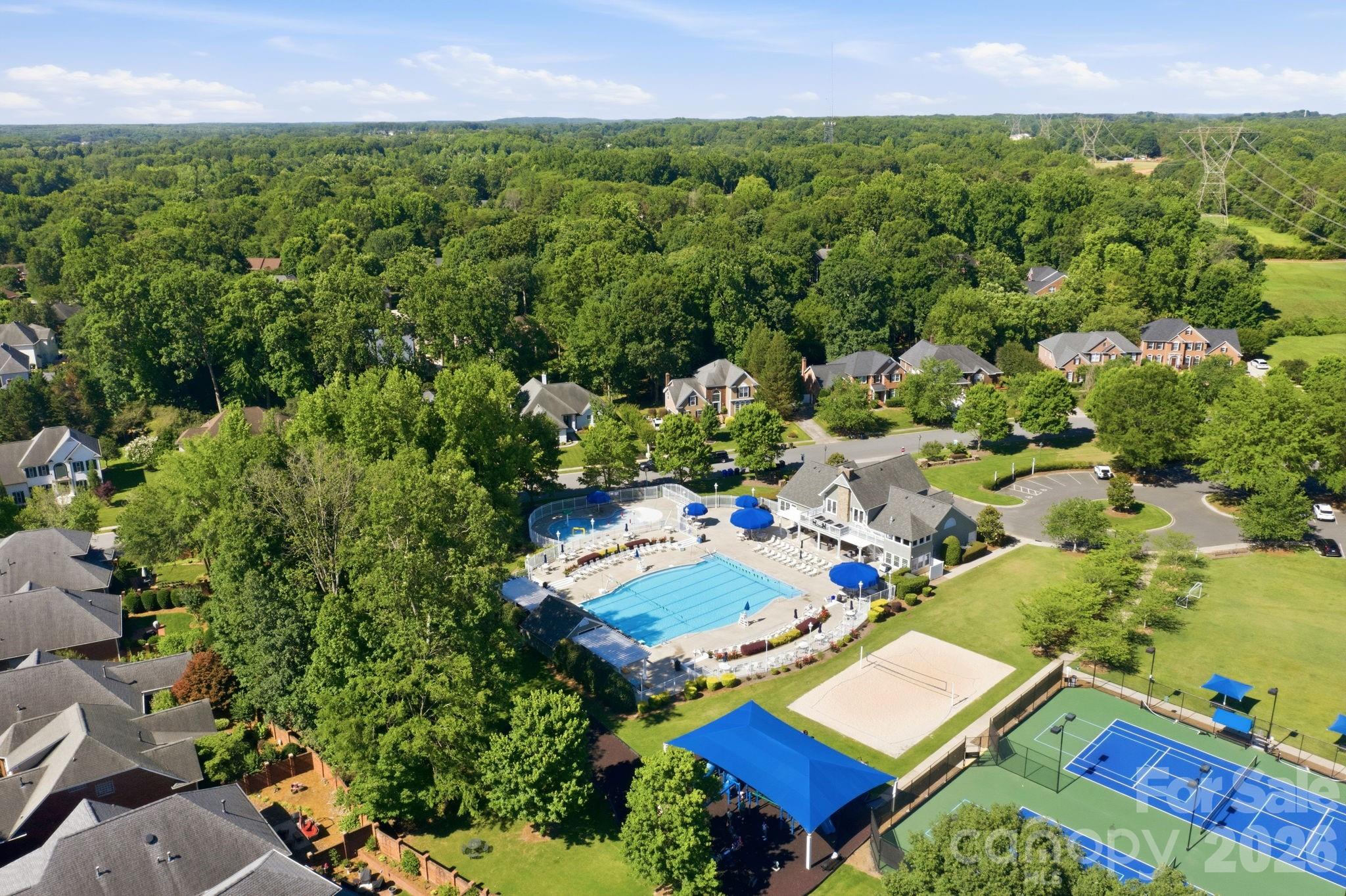 16043 Agincourt Drive — Huntersville
