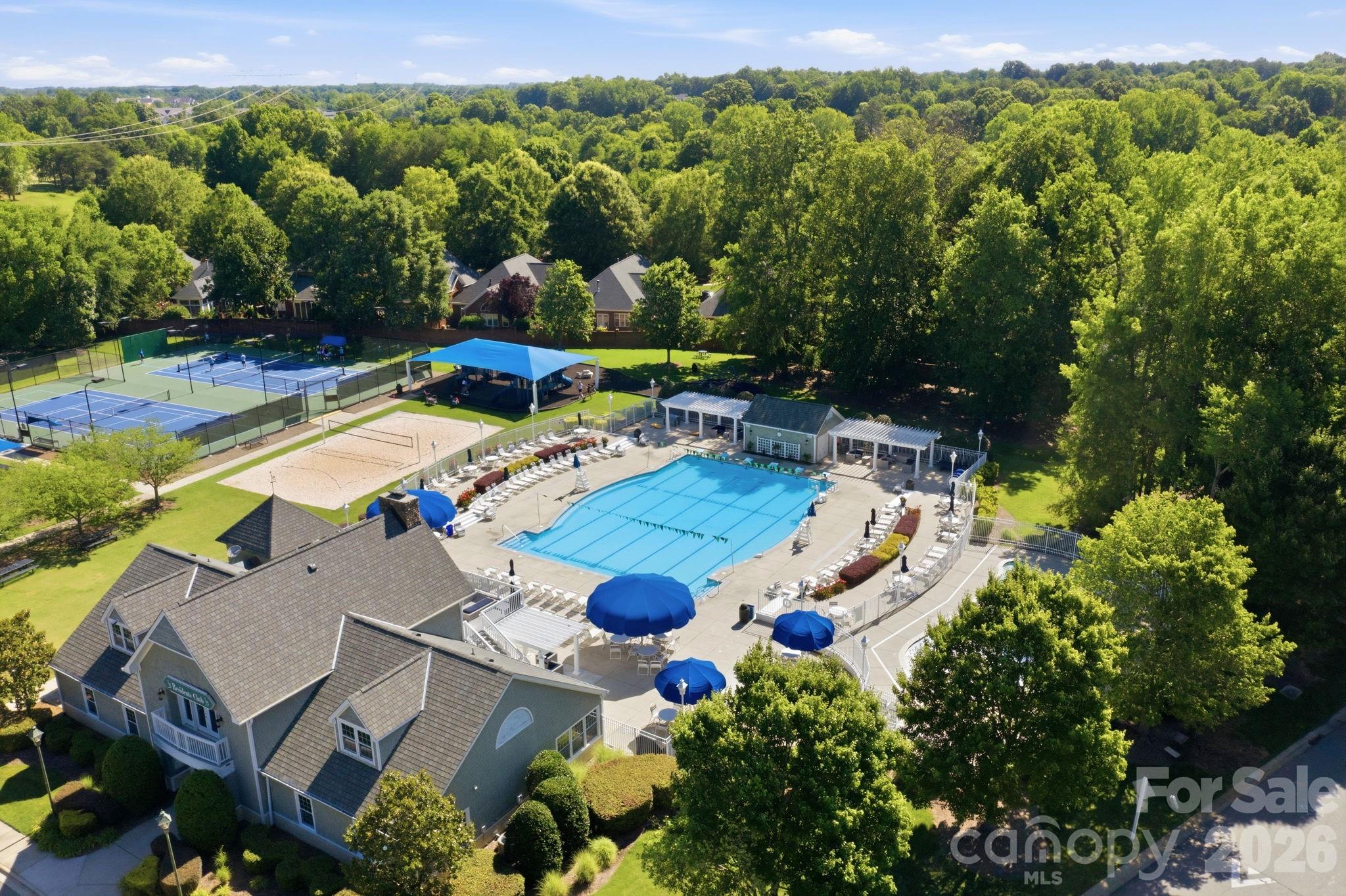 16043 Agincourt Drive — Huntersville