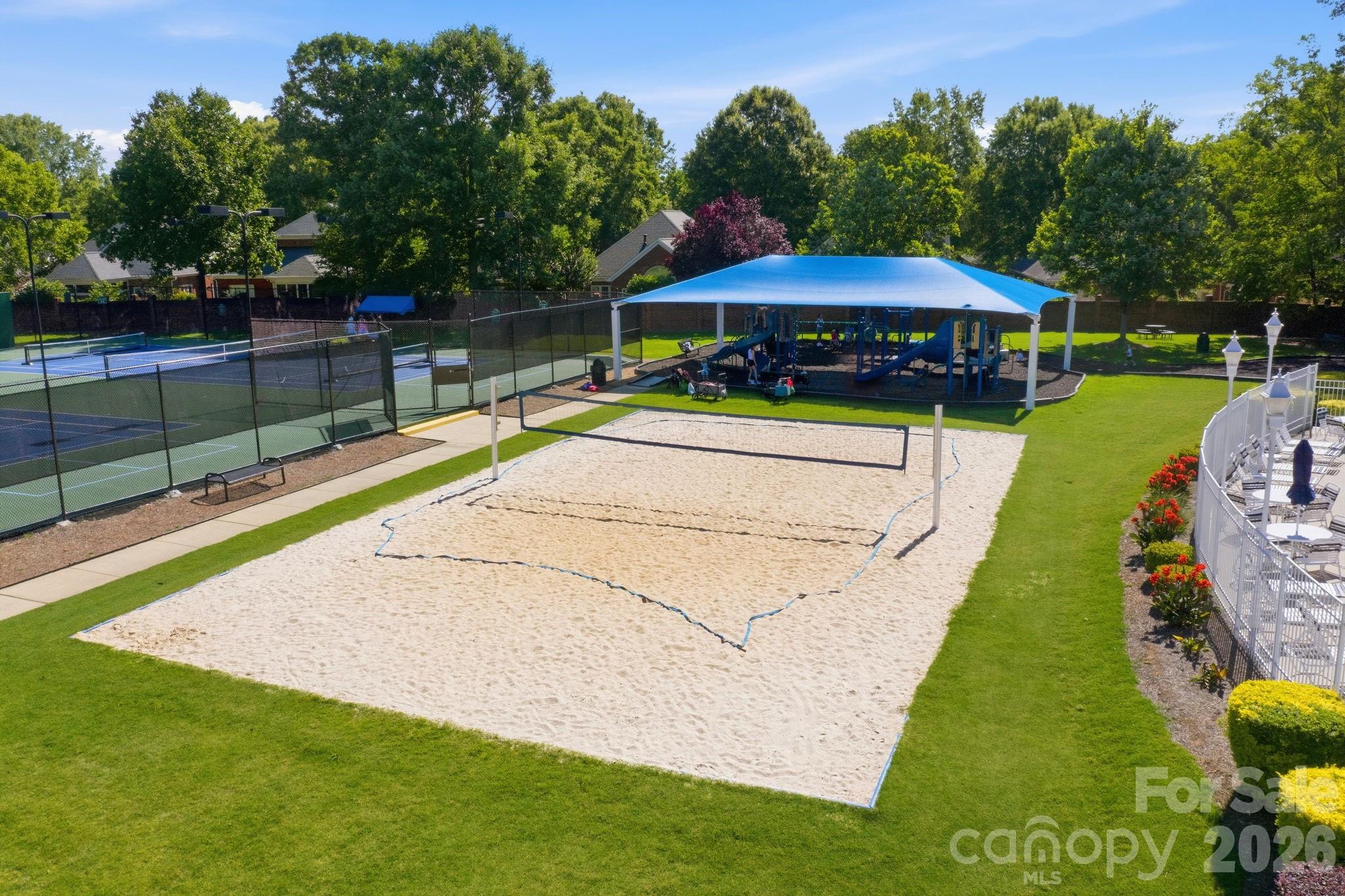 16043 Agincourt Drive — Huntersville