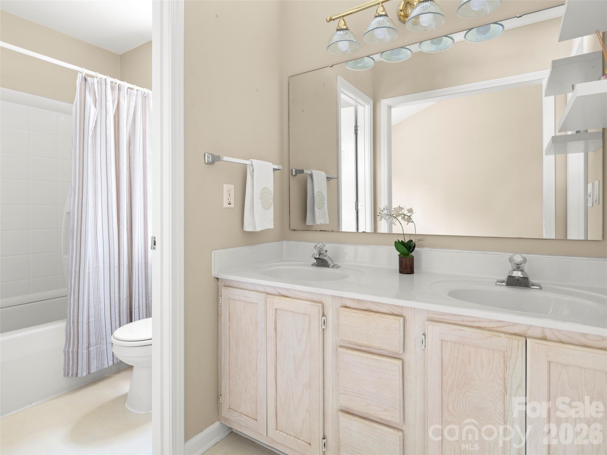 439 Glensprings Drive — Fletcher